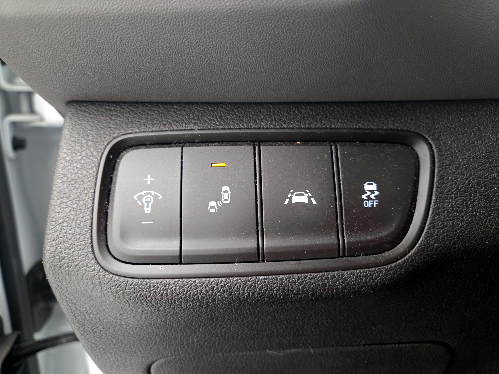 Thumbnail: 2019 Hyundai Santa Fe - 13