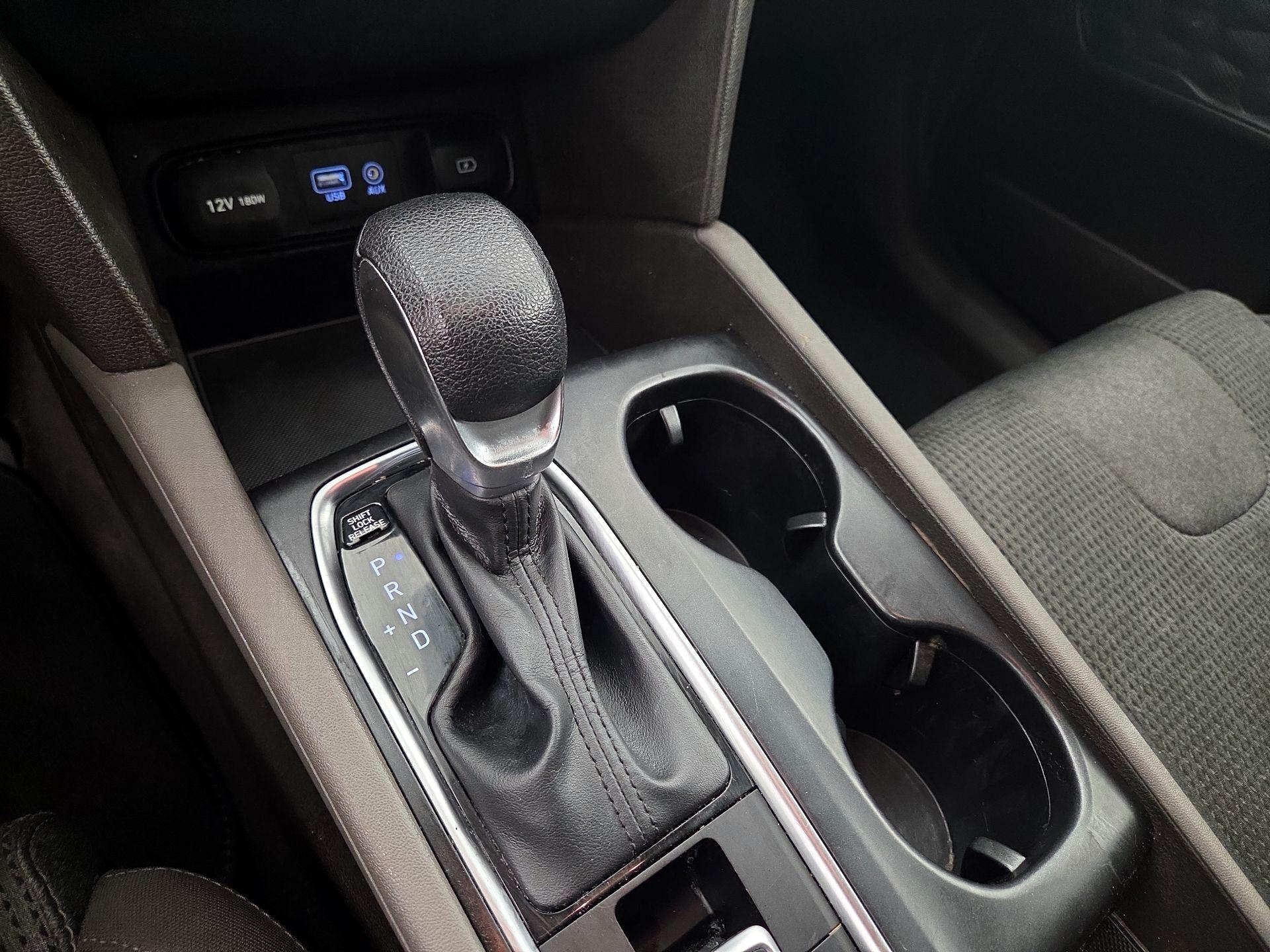 Thumbnail: 2019 Hyundai Santa Fe - 17