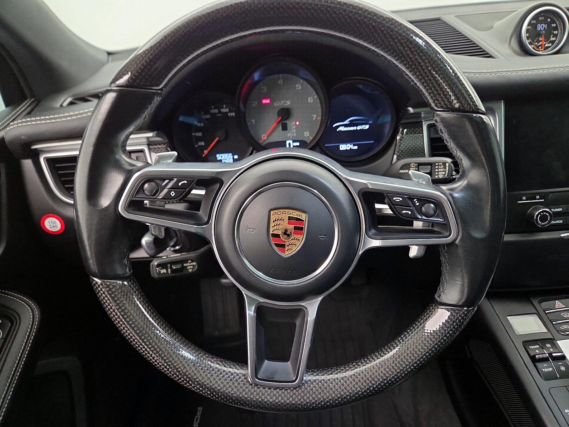 Thumbnail: 2018 Porsche Macan - 10