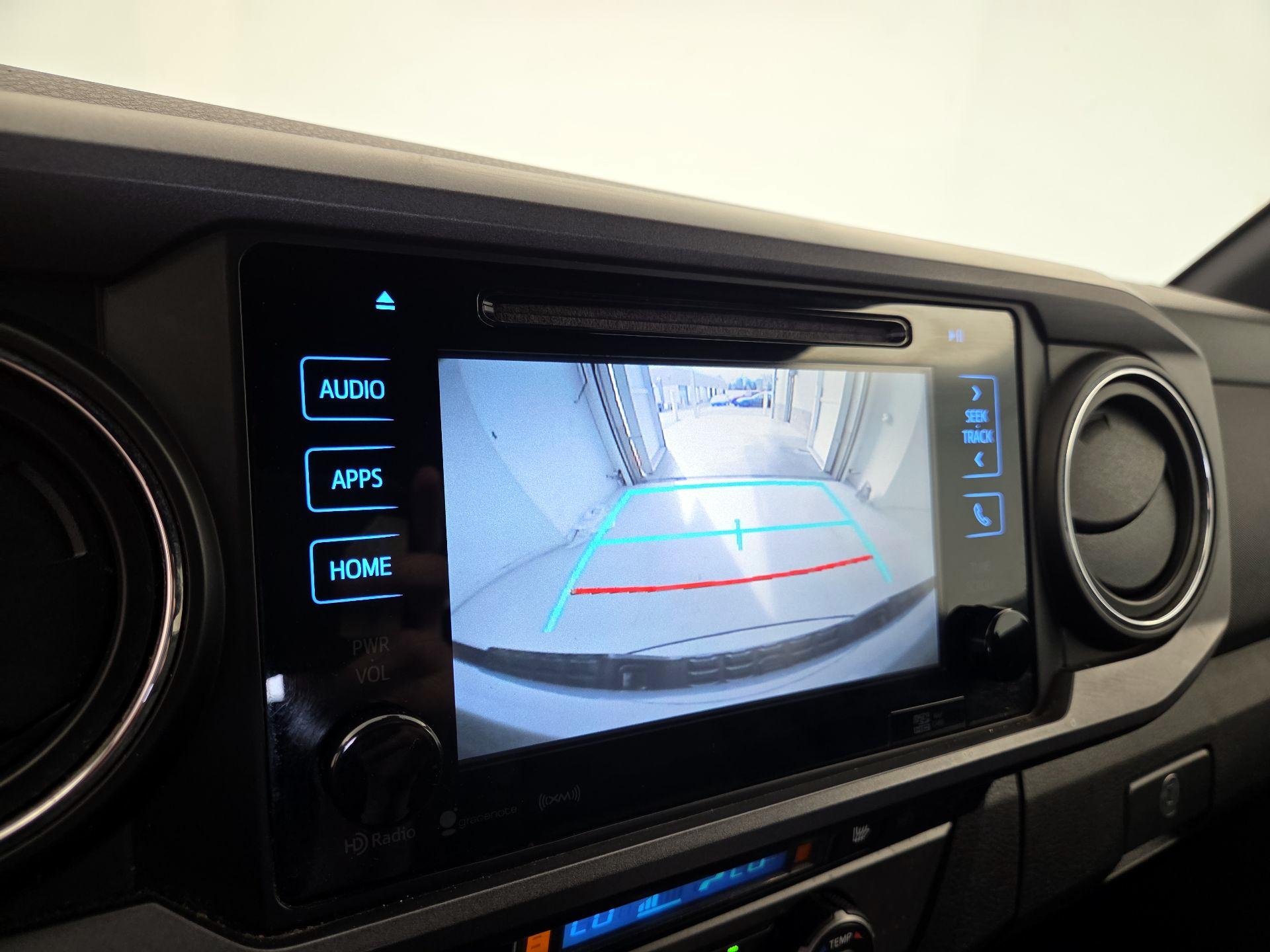 Thumbnail: 2019 Toyota Tacoma - 15