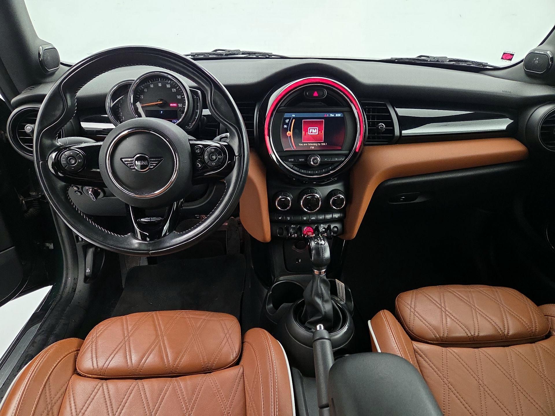 Thumbnail: 2019 MINI Cooper - 9