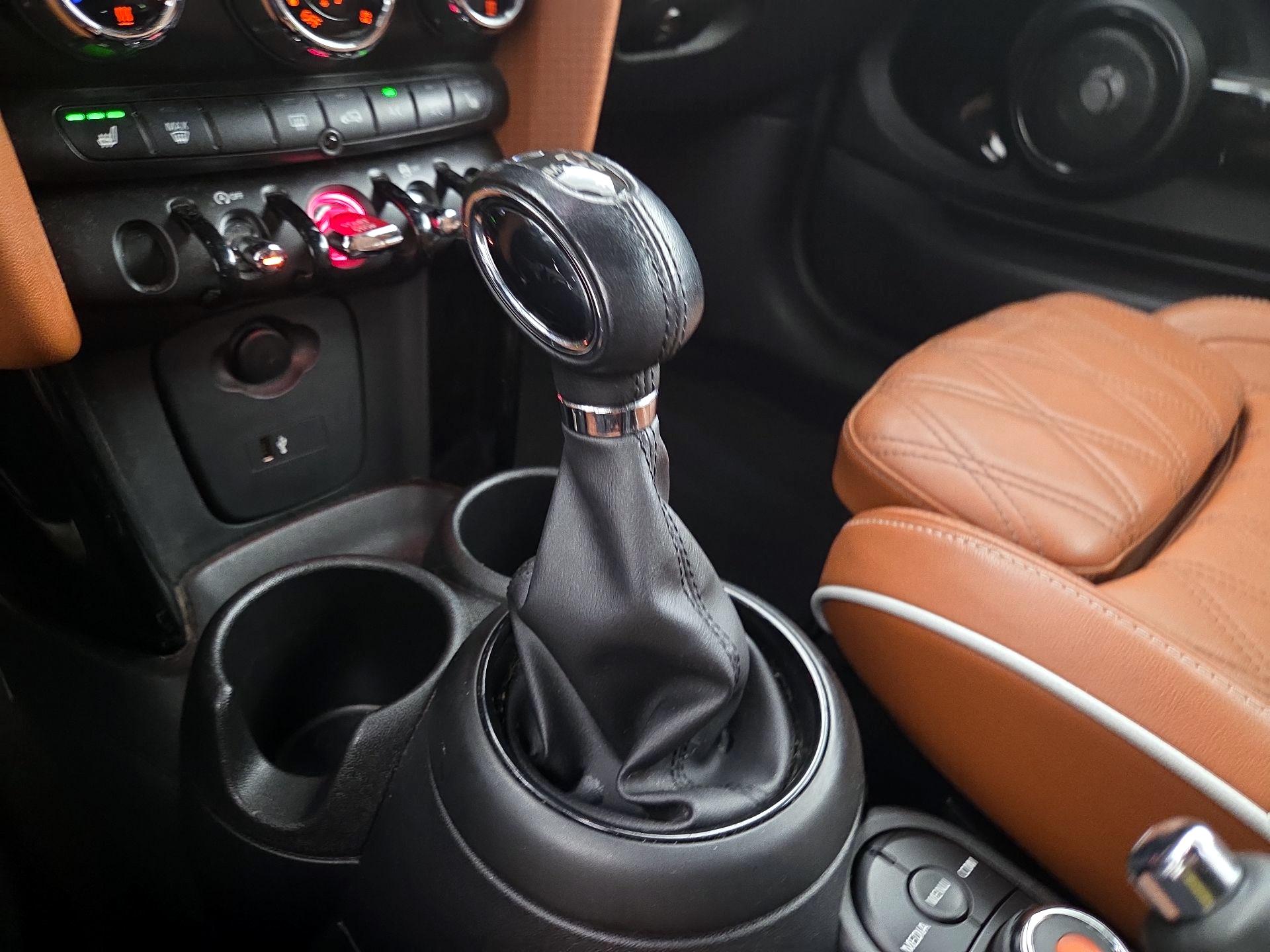 Thumbnail: 2019 MINI Cooper - 17