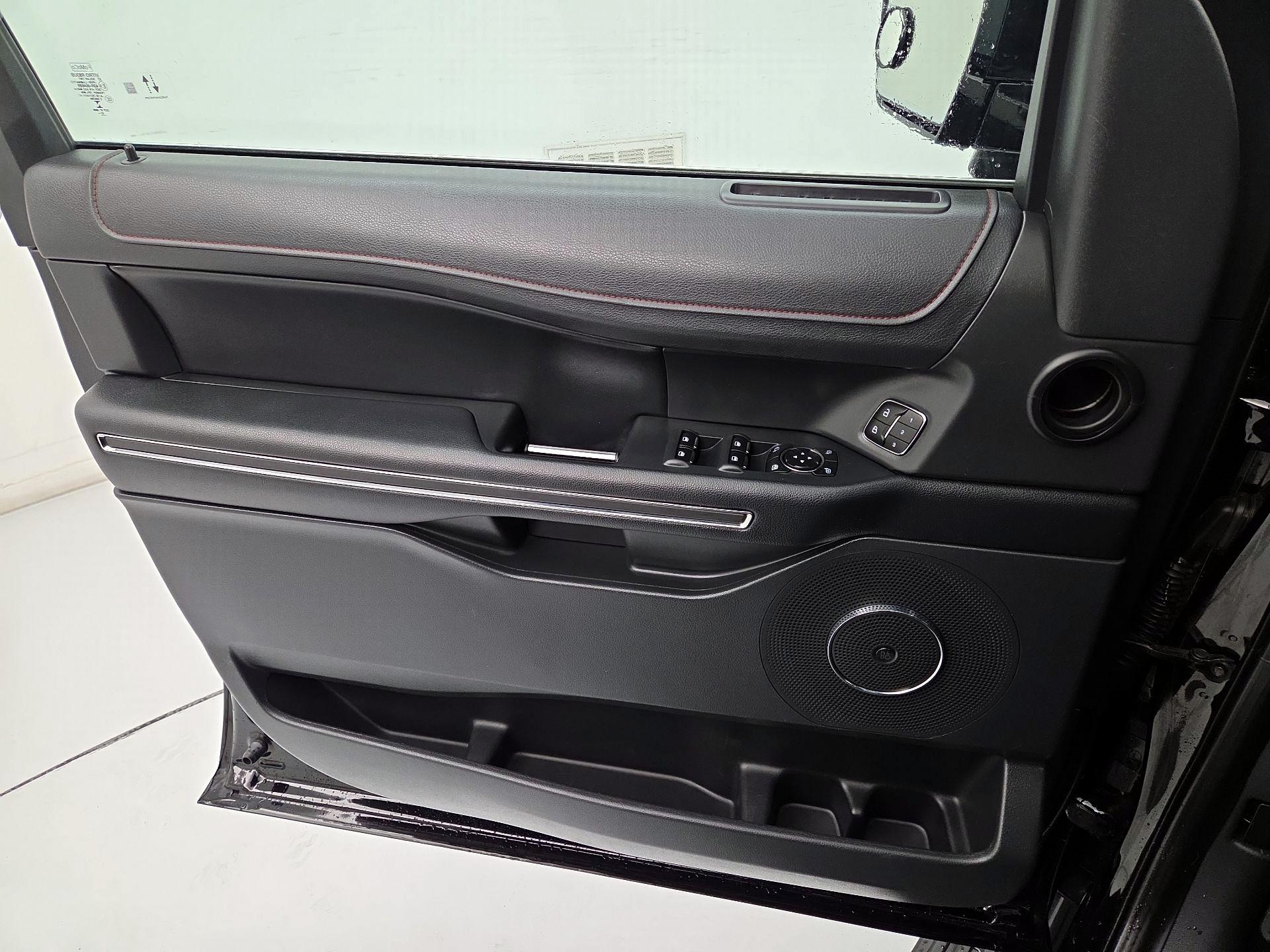 Thumbnail: 2023 Ford Expedition MAX - 12