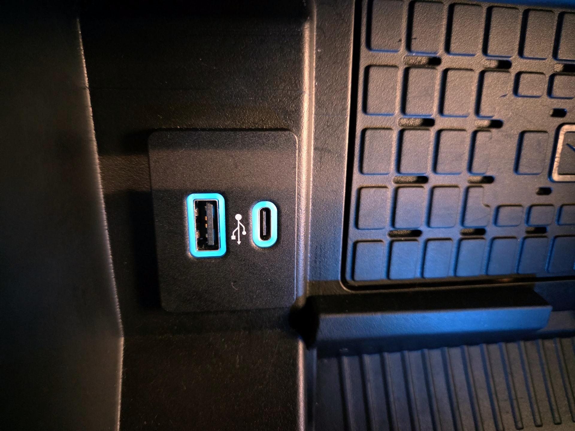 Thumbnail: 2023 Ford Expedition MAX - 19