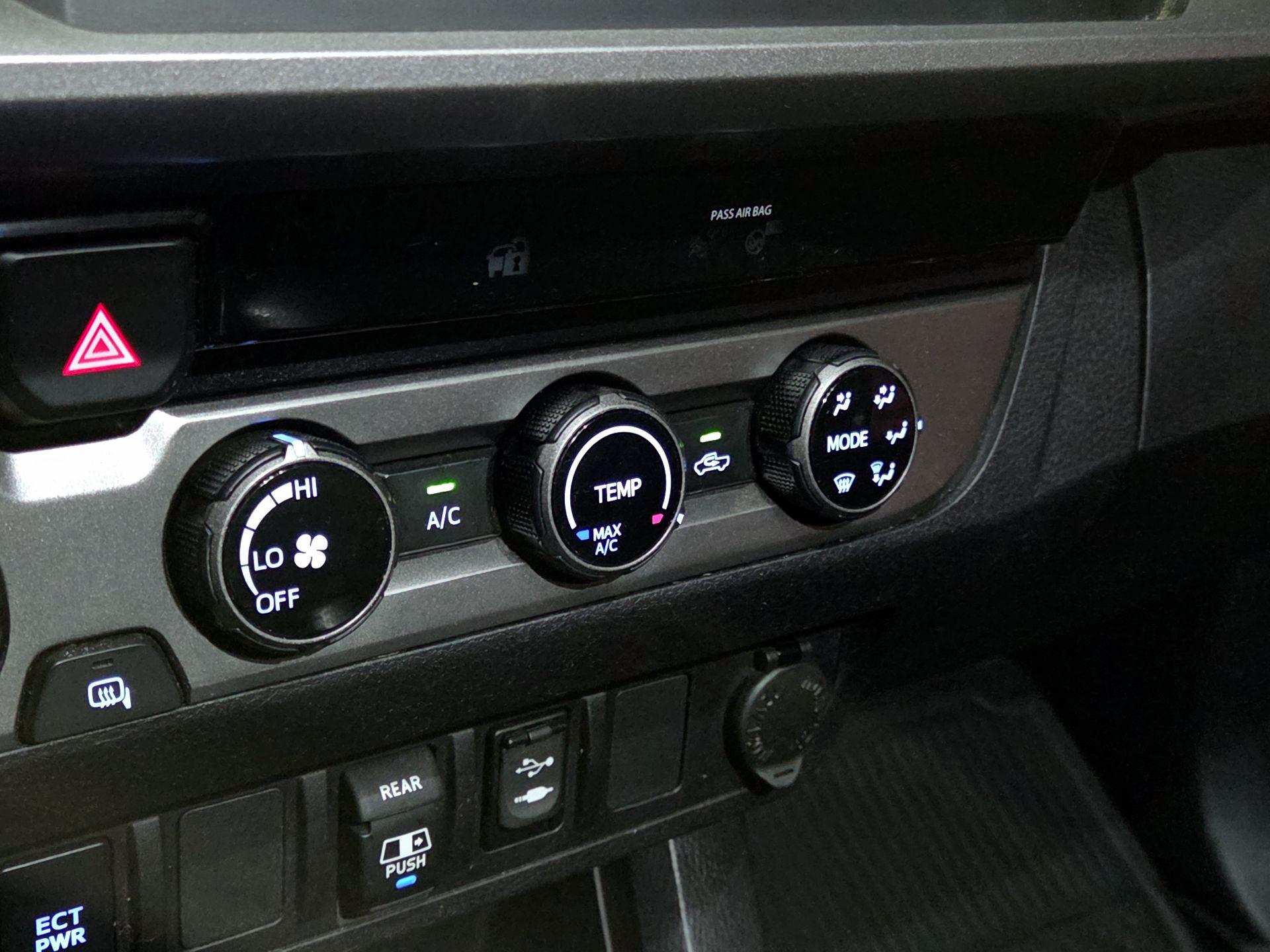 Thumbnail: 2018 Toyota Tacoma - 14