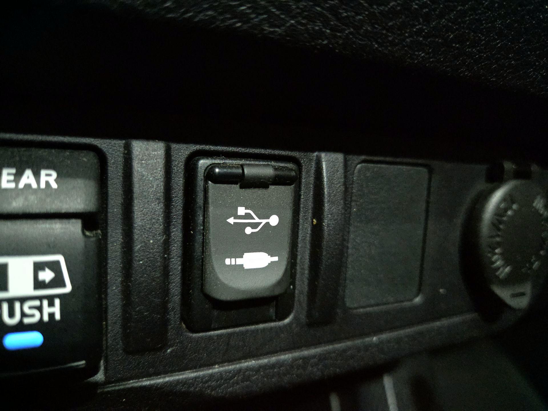 Thumbnail: 2018 Toyota Tacoma - 16