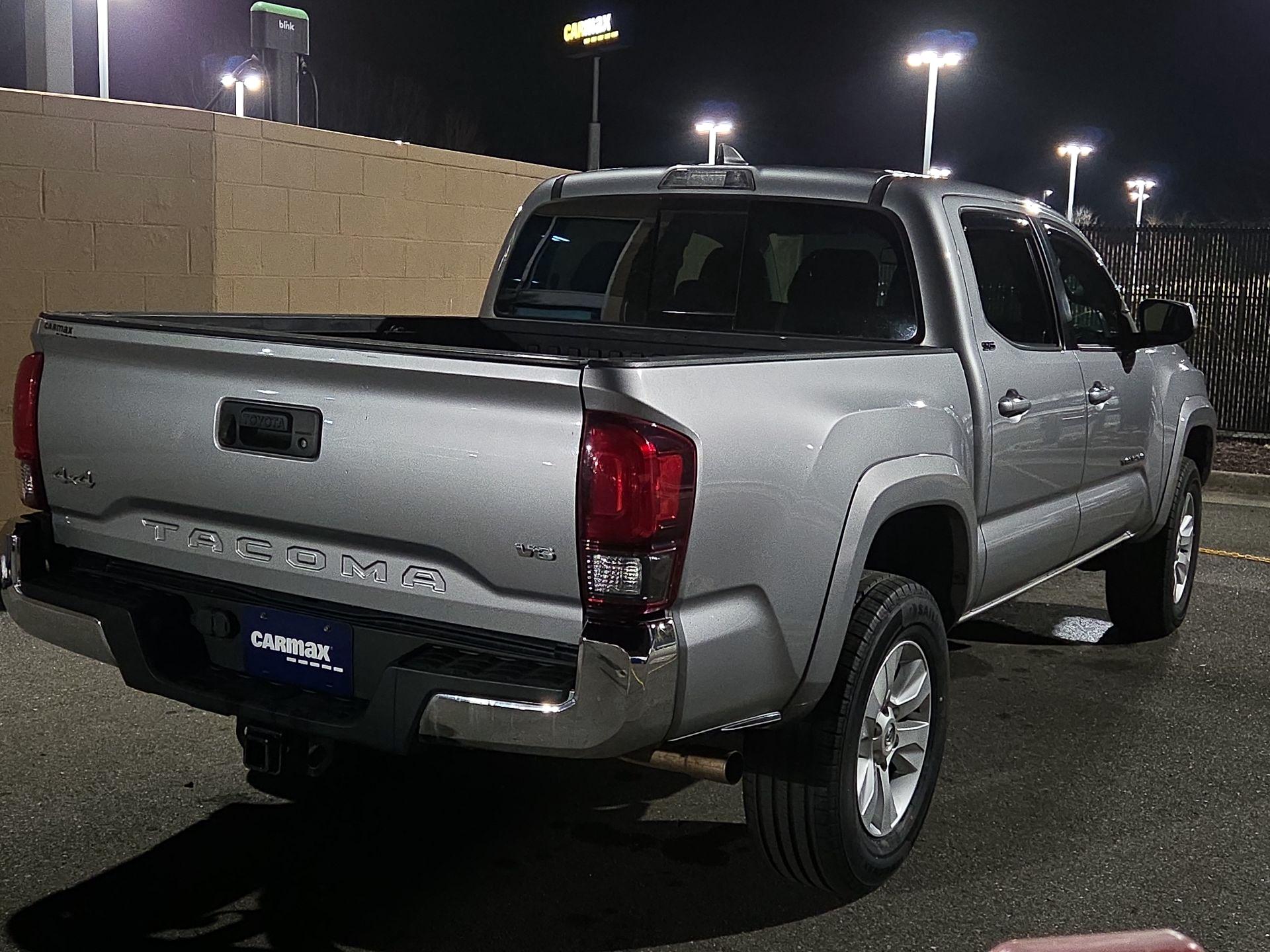 Thumbnail: 2018 Toyota Tacoma - 5