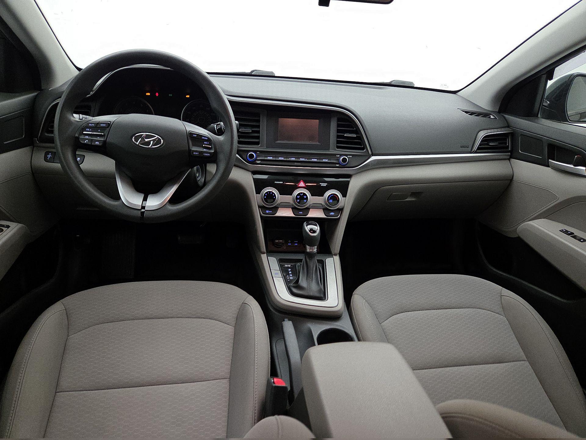 Thumbnail: 2019 Hyundai Elantra - 9