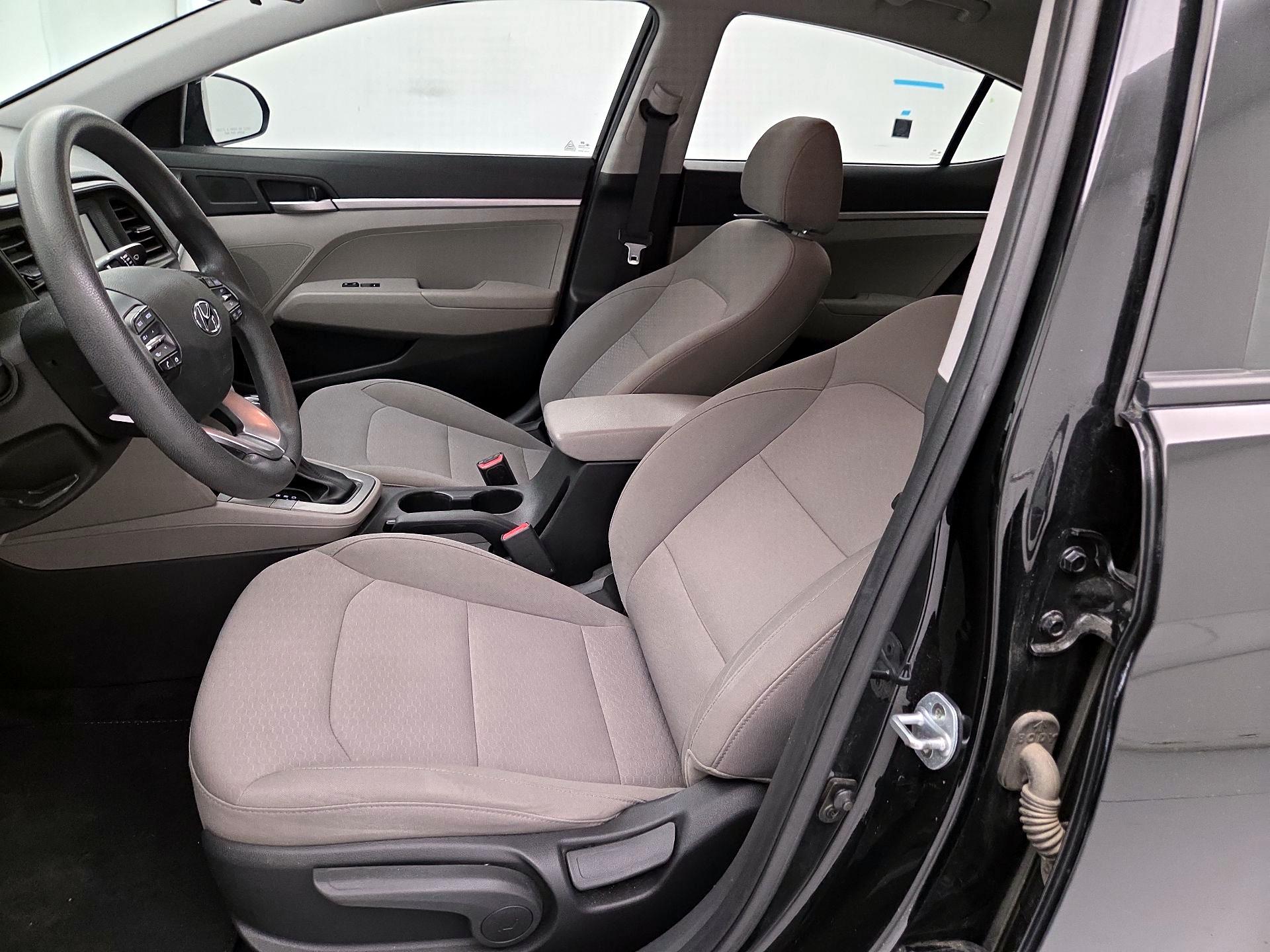 Thumbnail: 2019 Hyundai Elantra - 11