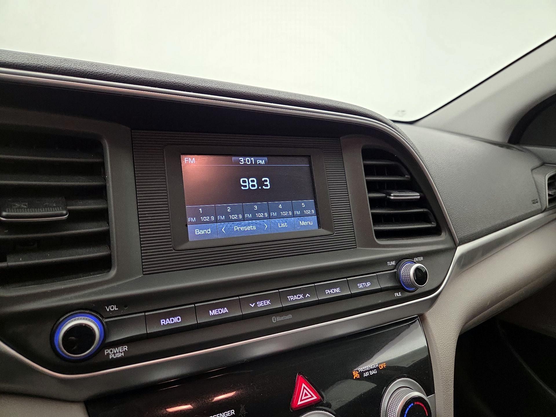Thumbnail: 2019 Hyundai Elantra - 15