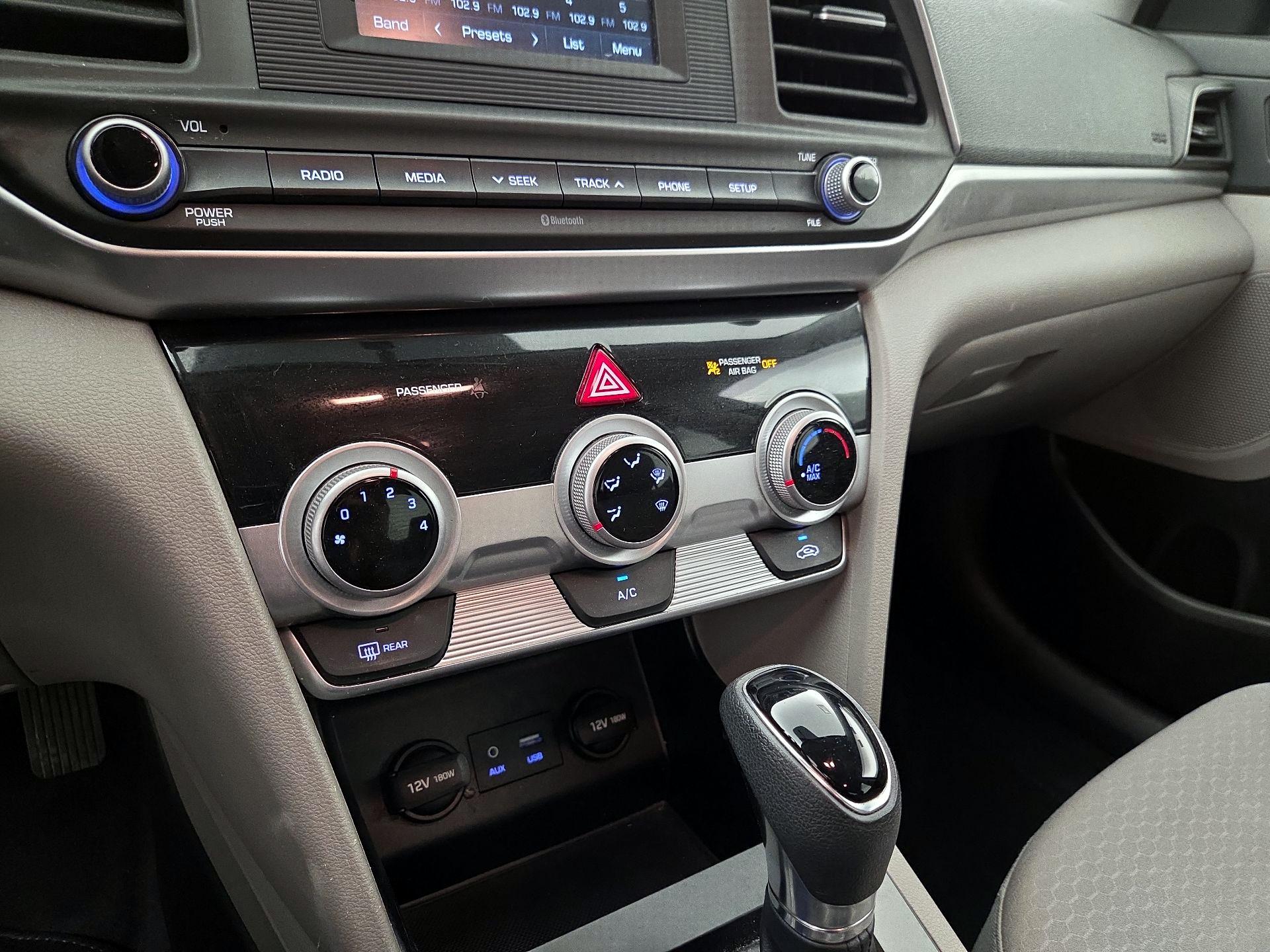 Thumbnail: 2019 Hyundai Elantra - 16