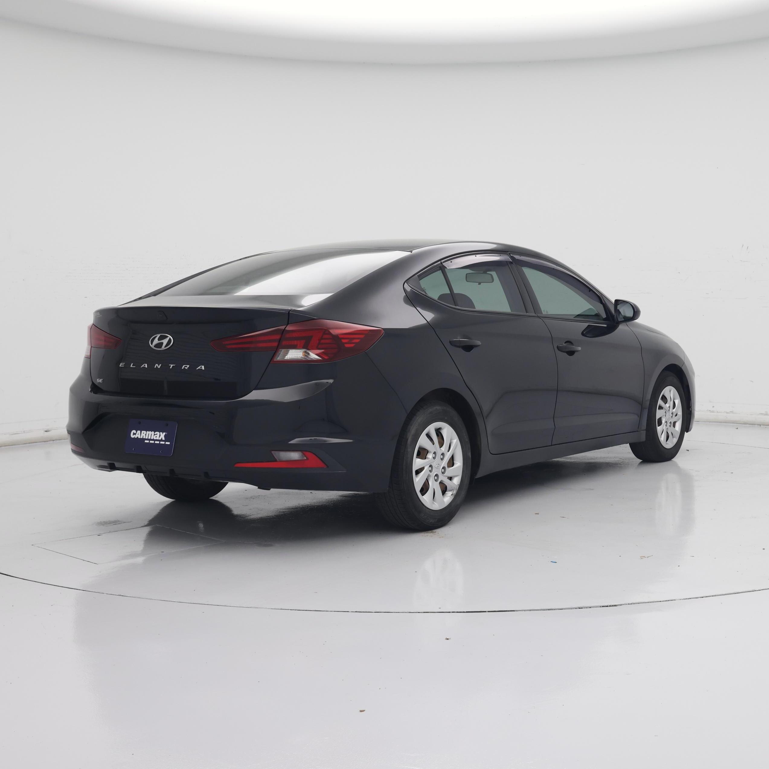 Thumbnail: 2019 Hyundai Elantra - 8