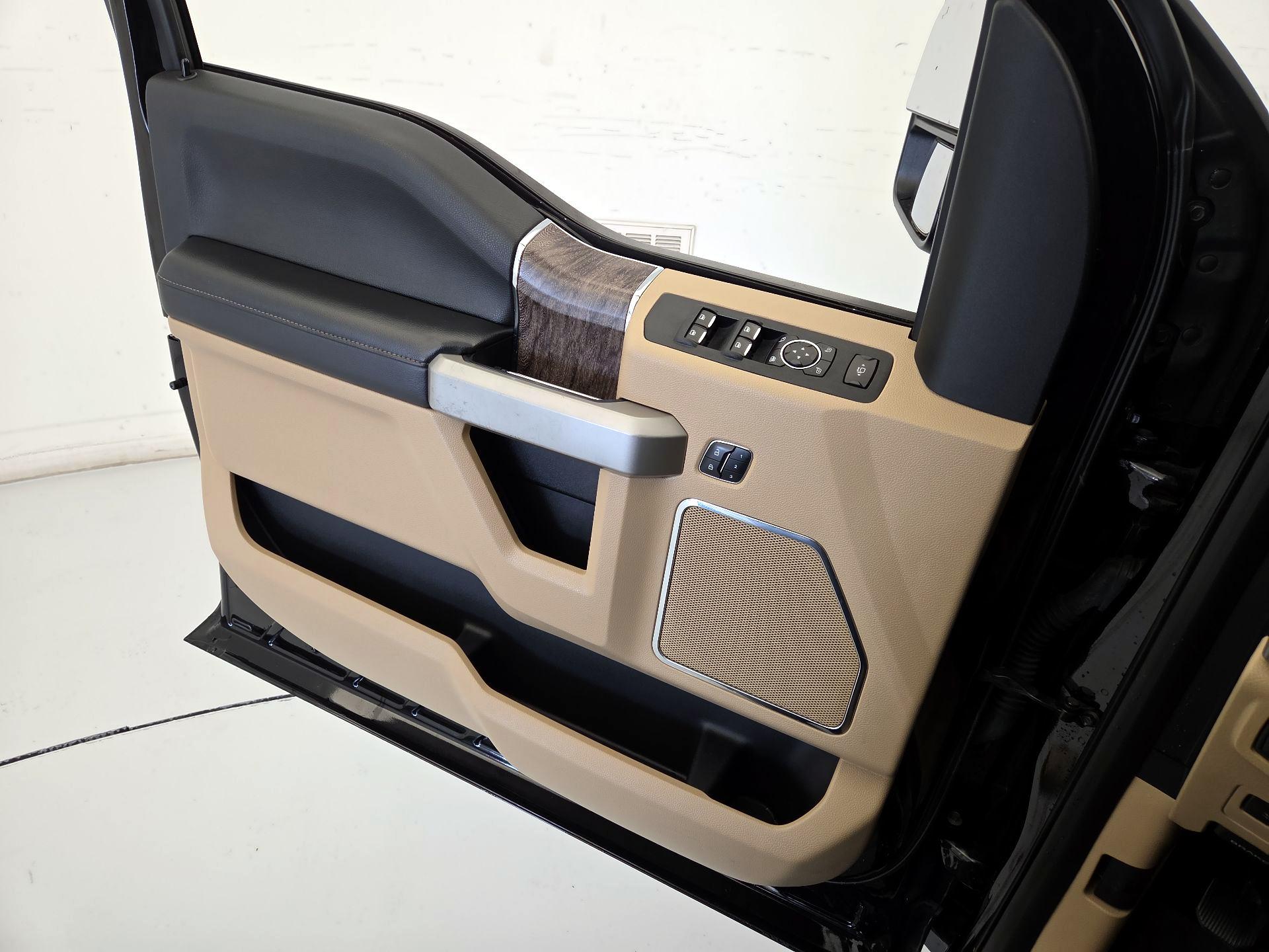 Thumbnail: 2017 Ford F-250 - 12