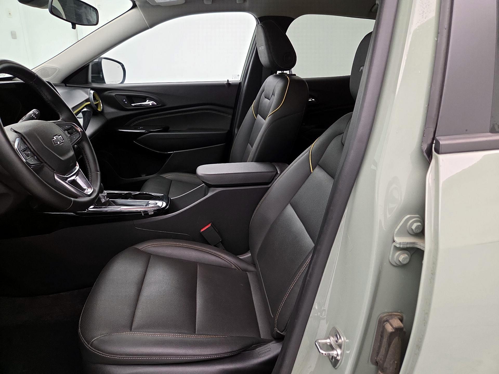 Thumbnail: 2025 Chevrolet Trax - 11