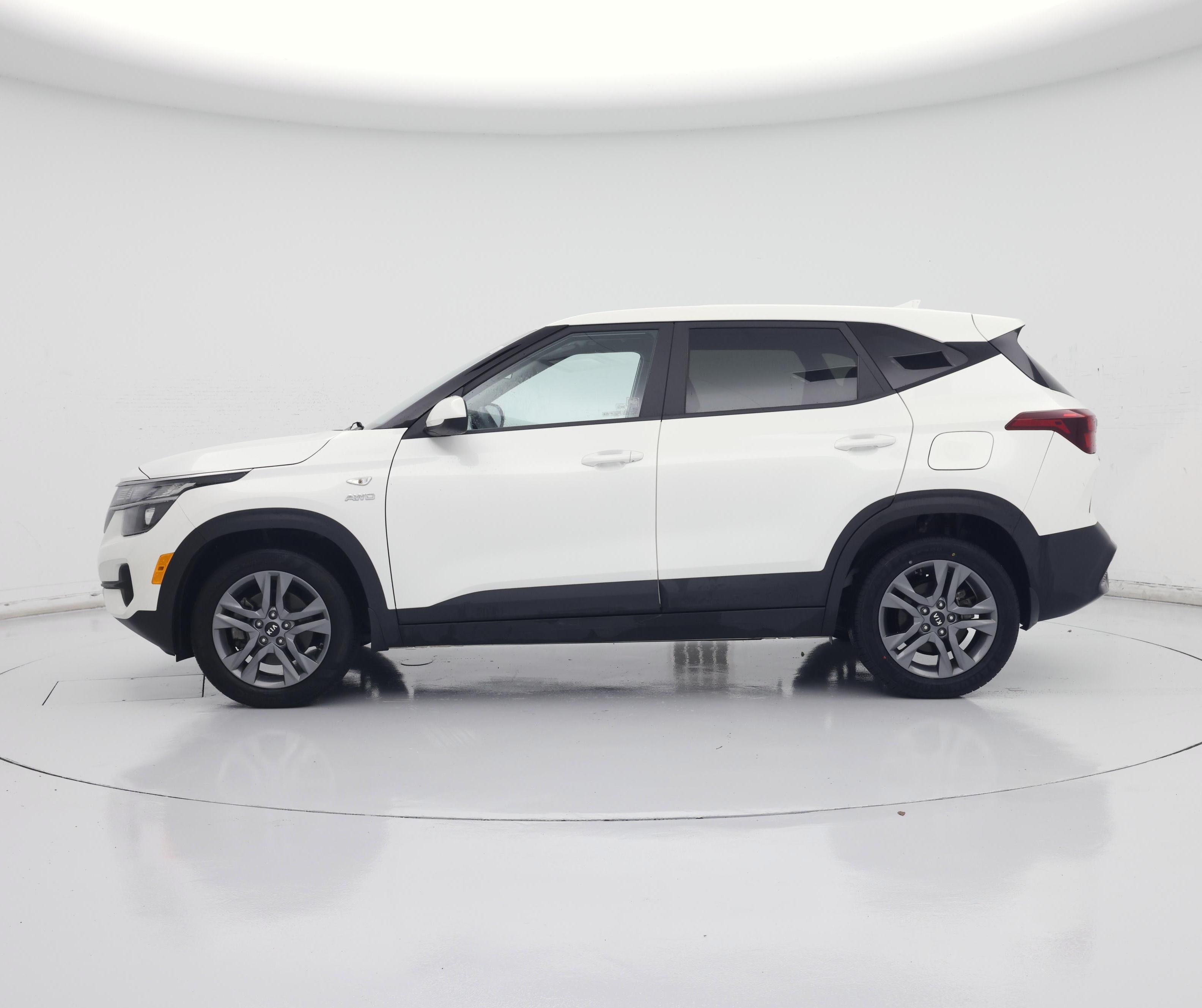 Thumbnail: 2021 Kia Seltos - 3