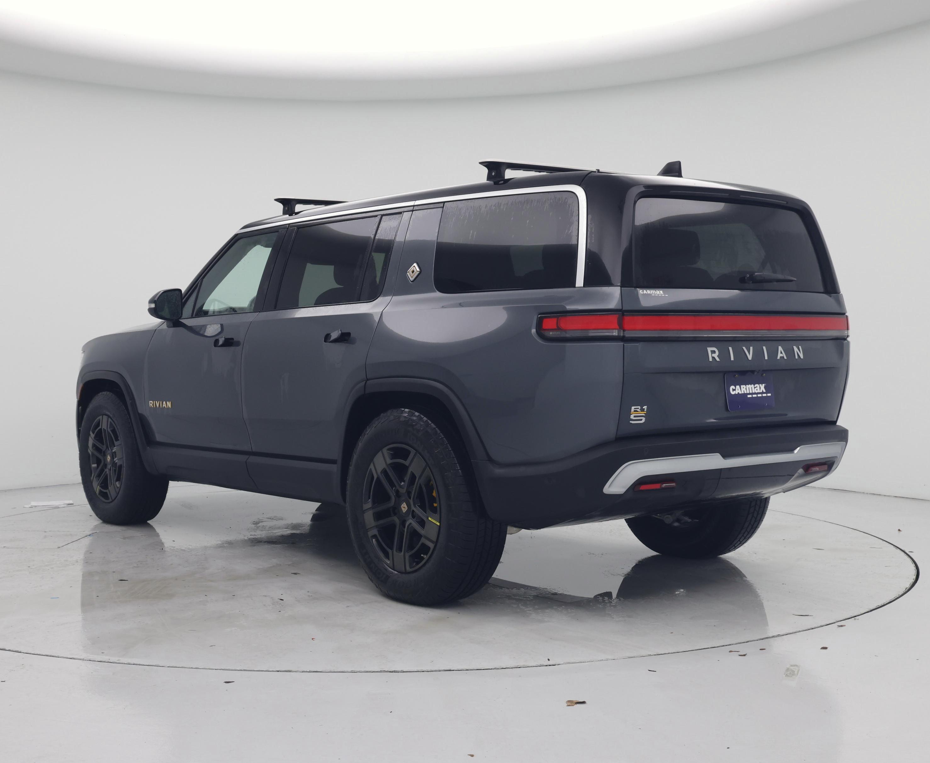 Thumbnail: 2023 Rivian R1S - 2