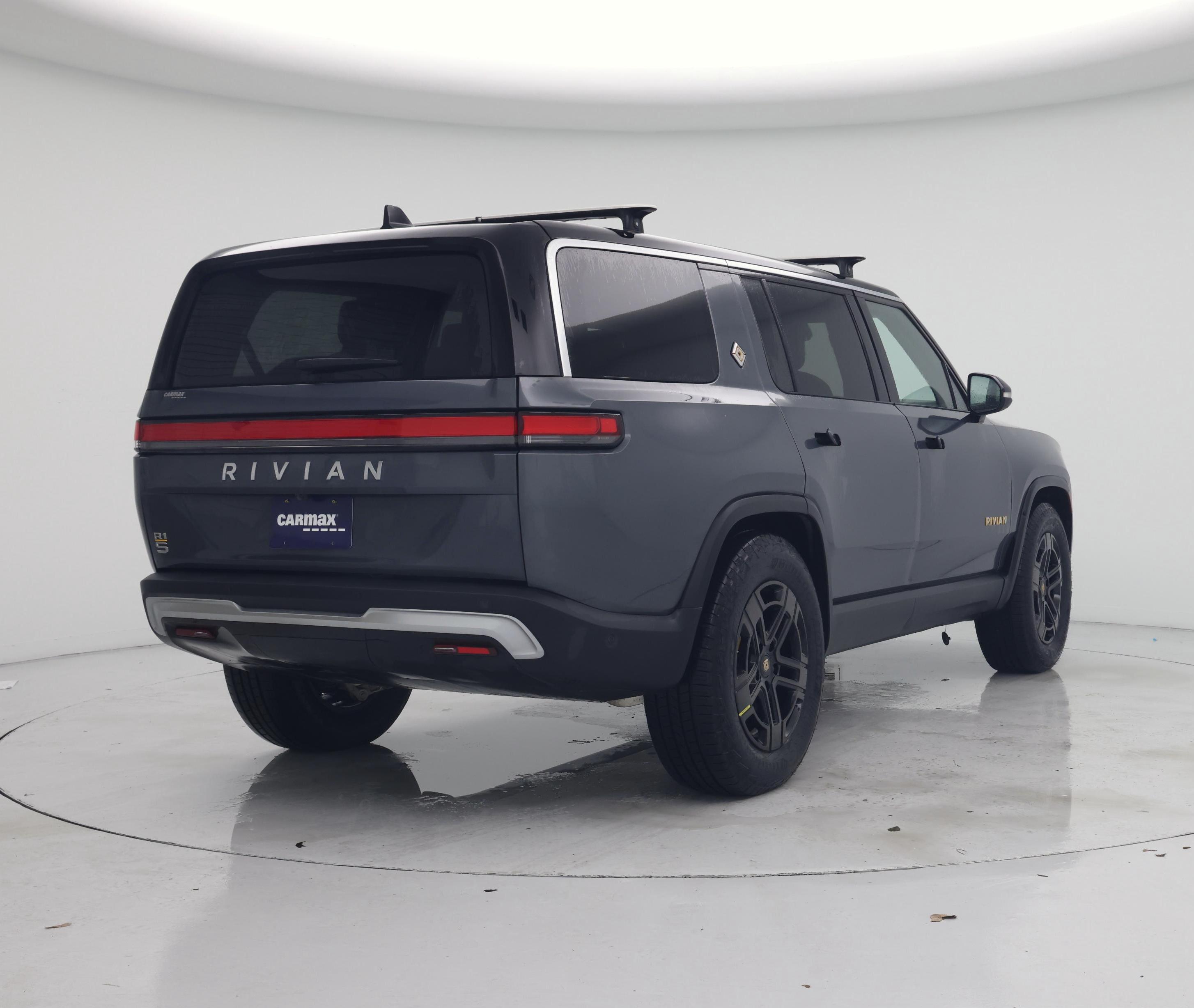 Thumbnail: 2023 Rivian R1S - 8