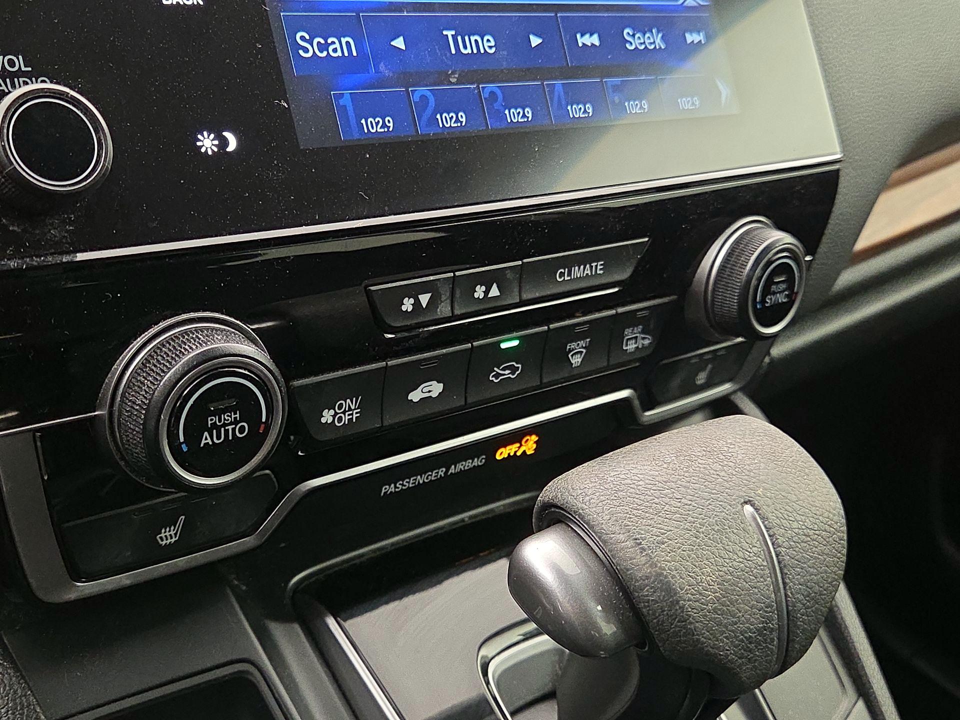 Thumbnail: 2019 Honda CR-V - 16