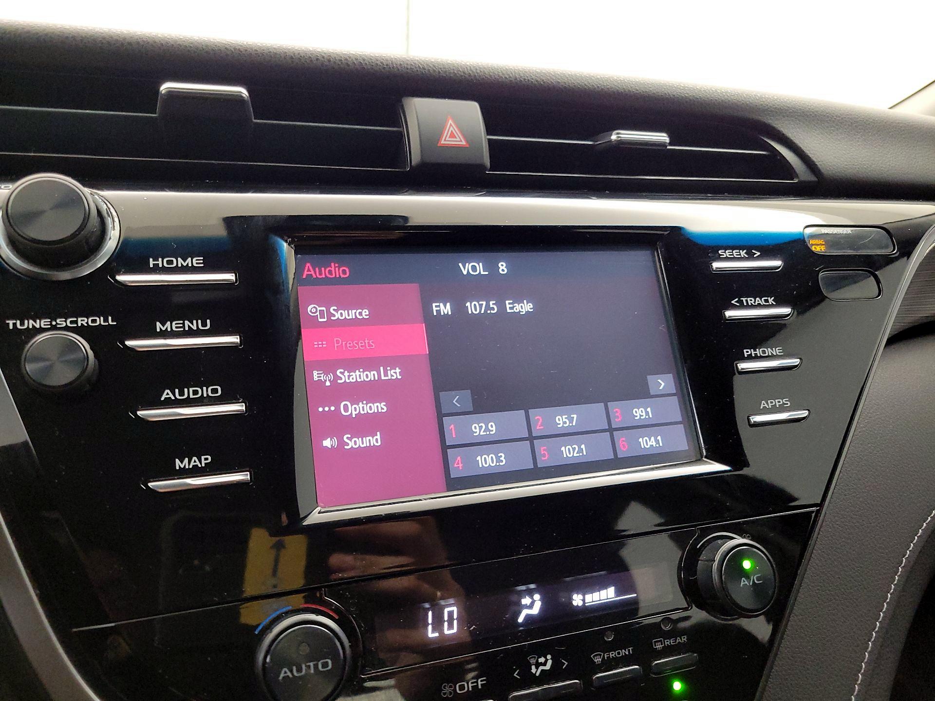 Thumbnail: 2019 Toyota Camry - 15