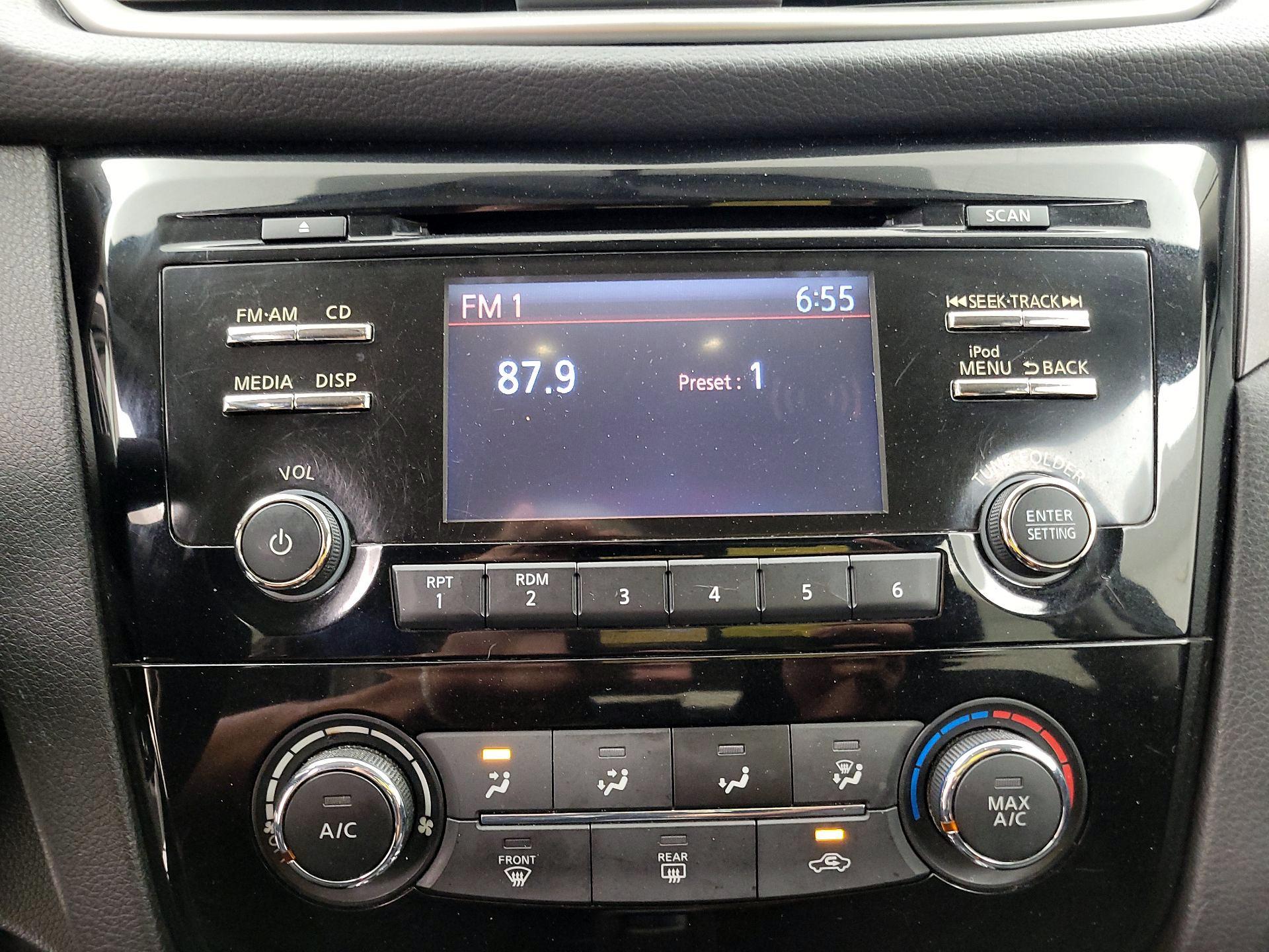 Thumbnail: 2014 Nissan Rogue - 15