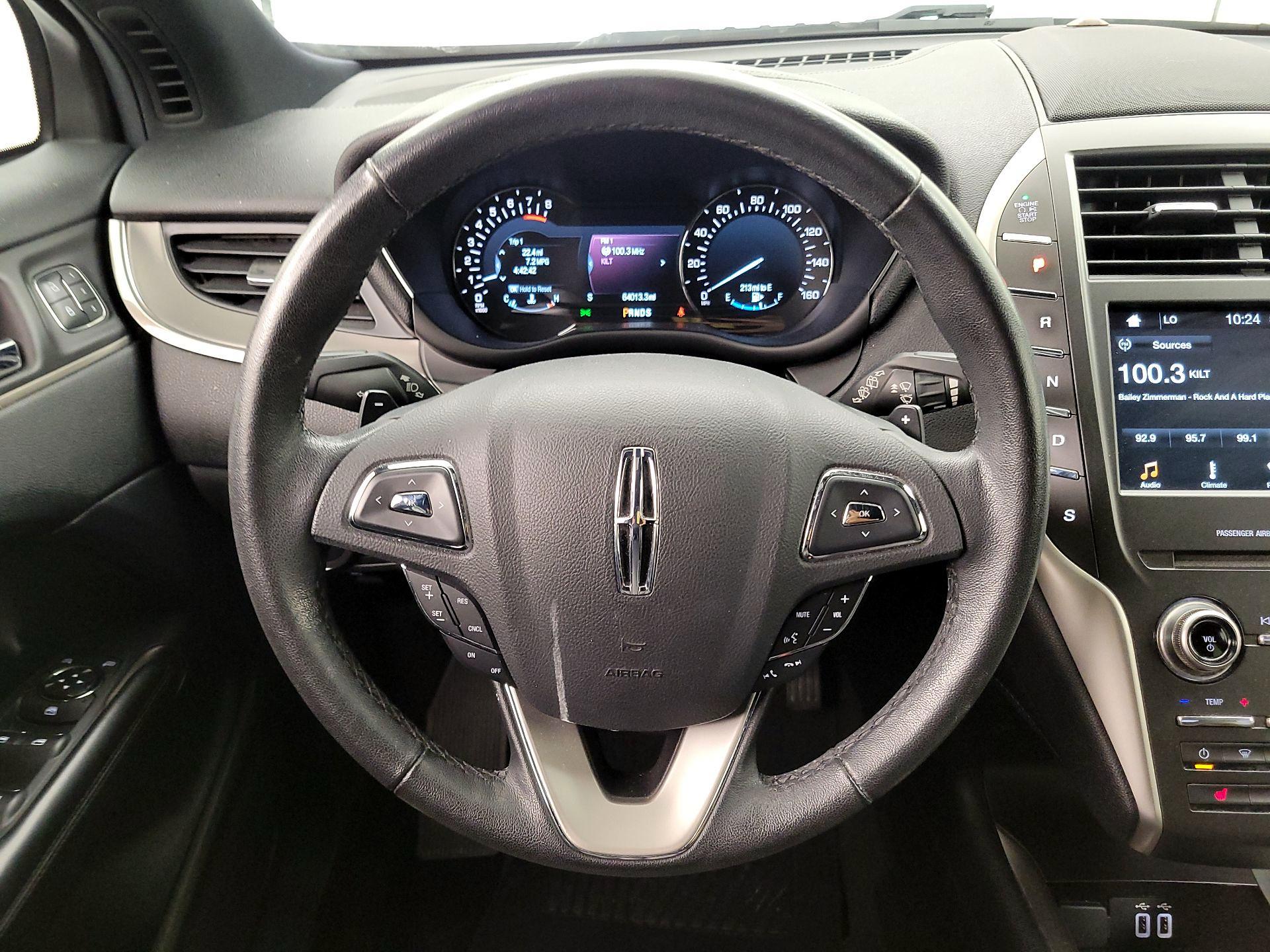Thumbnail: 2016 Lincoln MKC - 10
