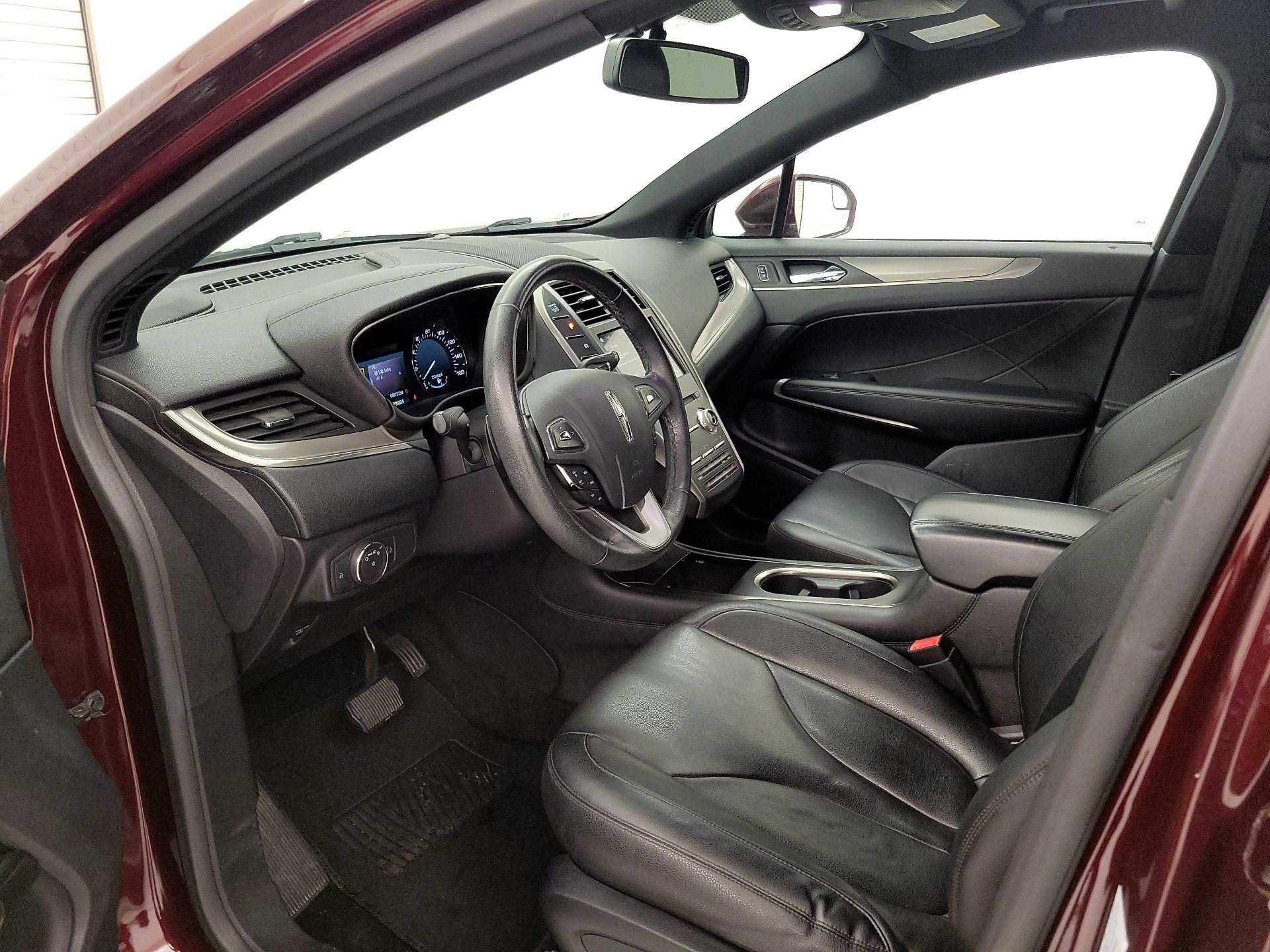 Thumbnail: 2016 Lincoln MKC - 11