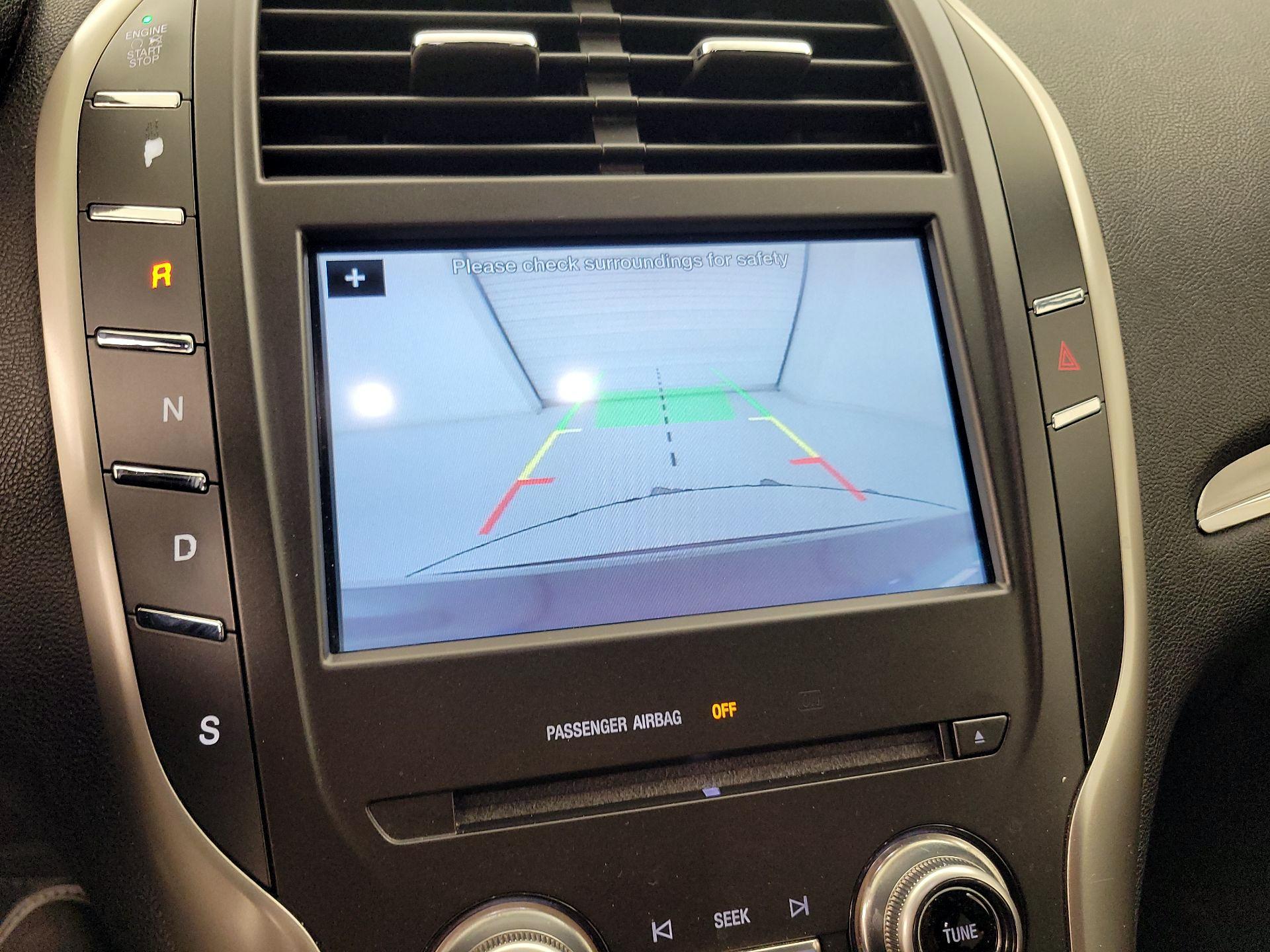 Thumbnail: 2016 Lincoln MKC - 14