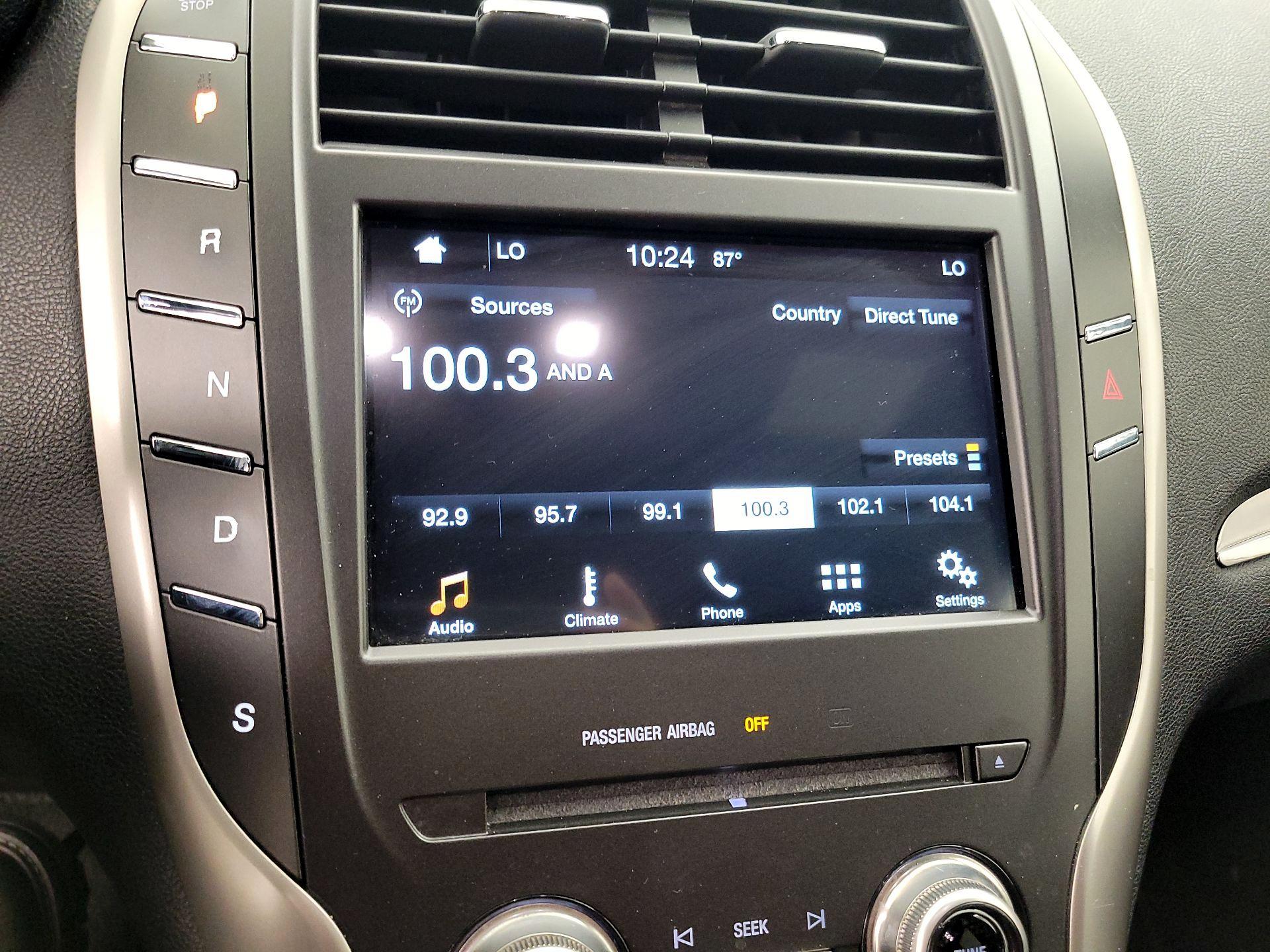 Thumbnail: 2016 Lincoln MKC - 15