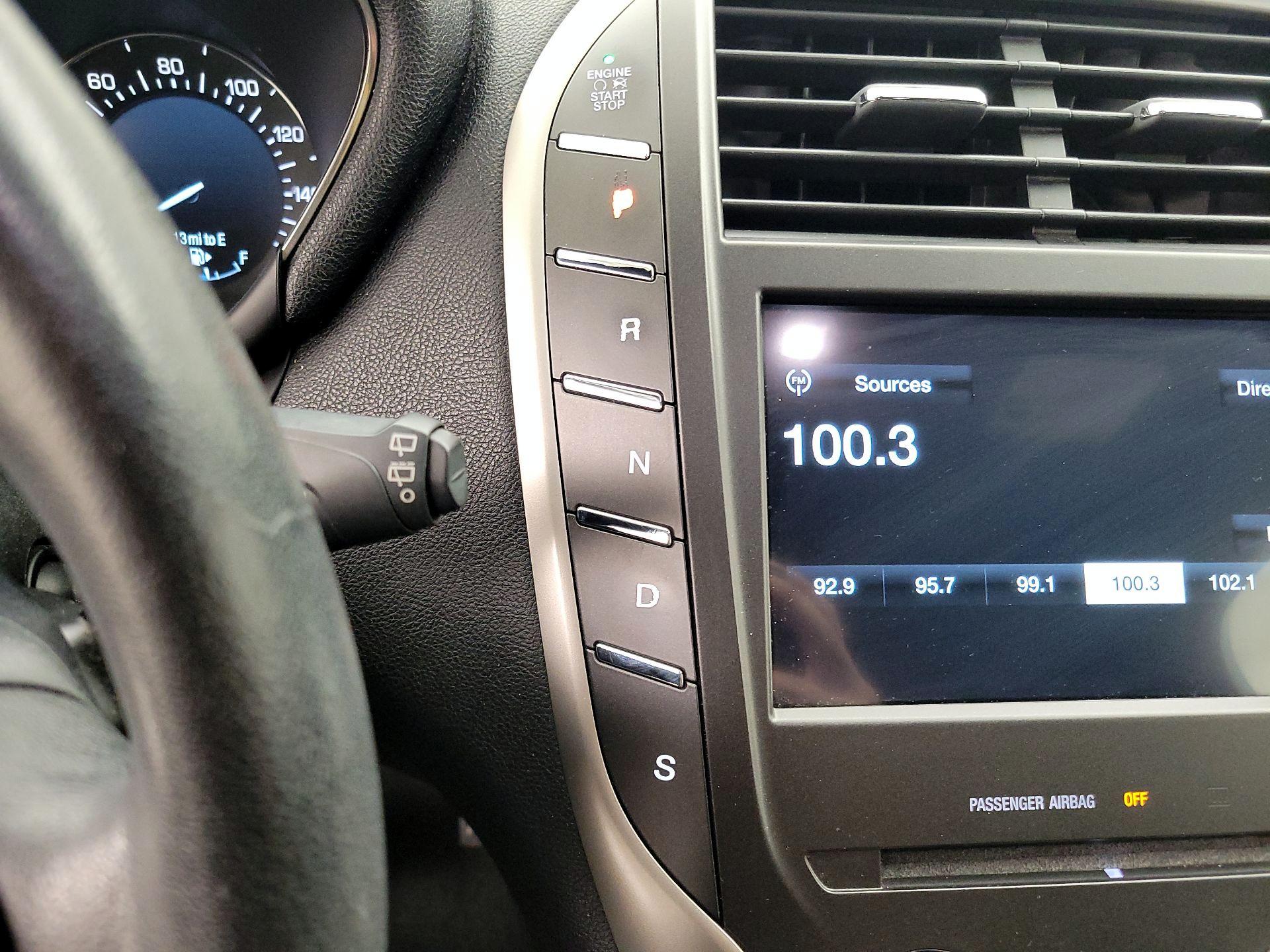 Thumbnail: 2016 Lincoln MKC - 17