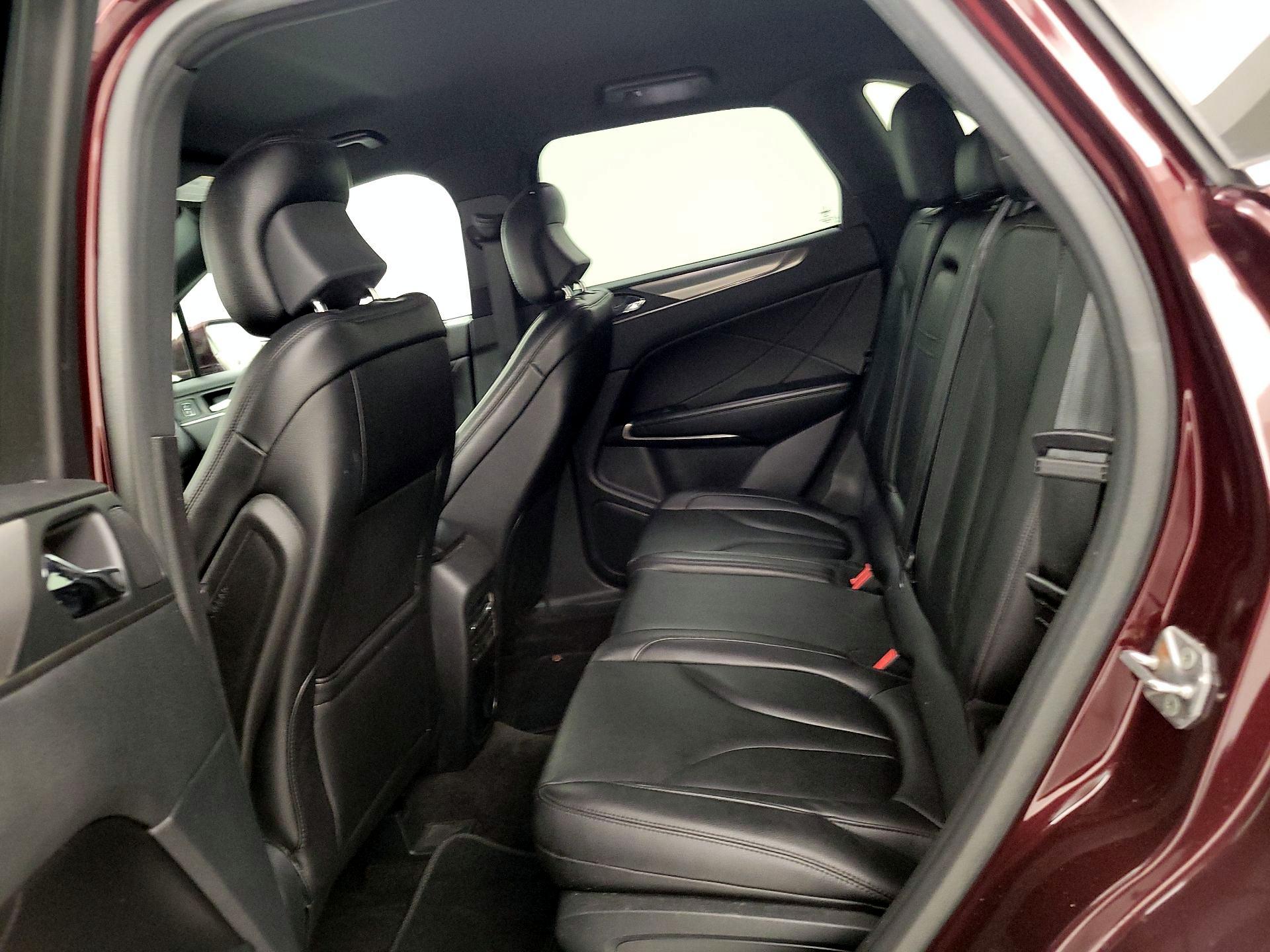 Thumbnail: 2016 Lincoln MKC - 19