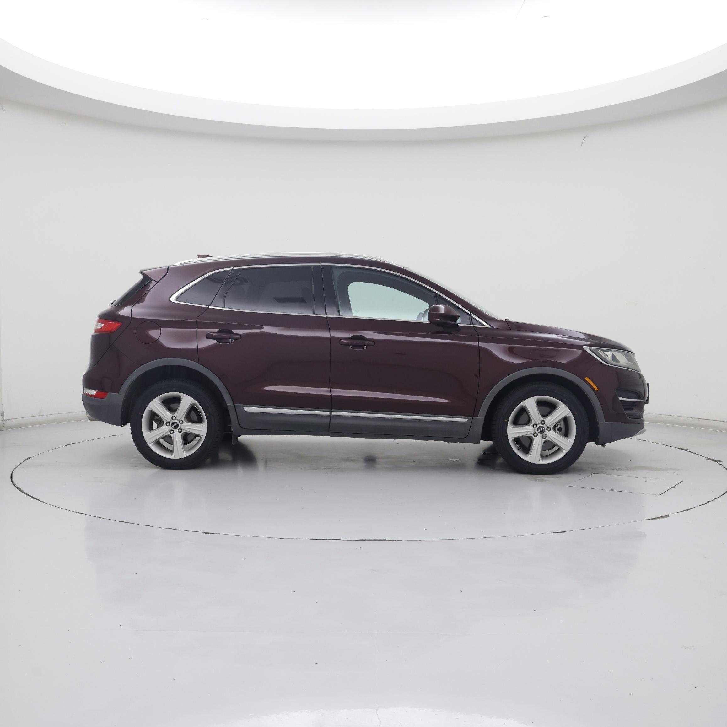 Thumbnail: 2016 Lincoln MKC - 7