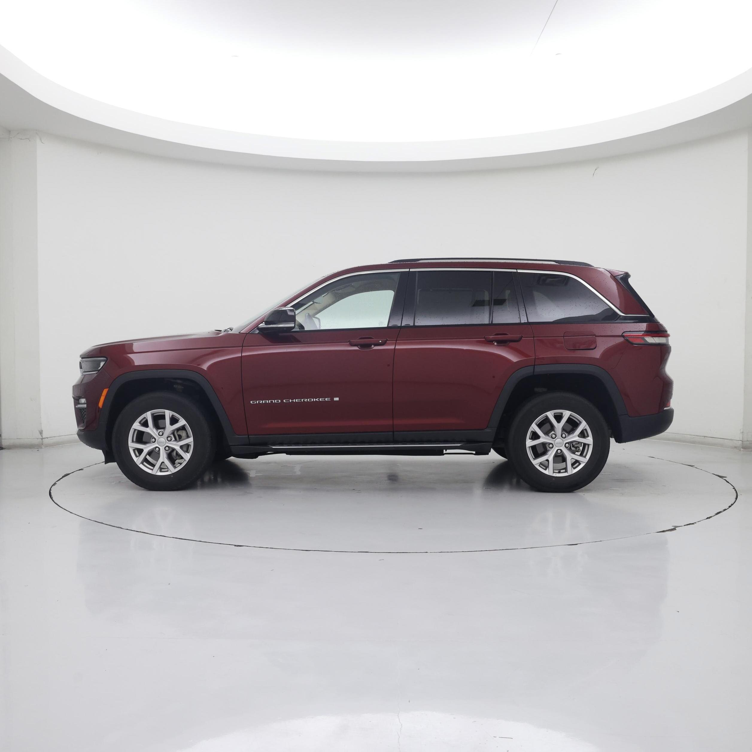 Thumbnail: 2022 Jeep Grand Cherokee - 3