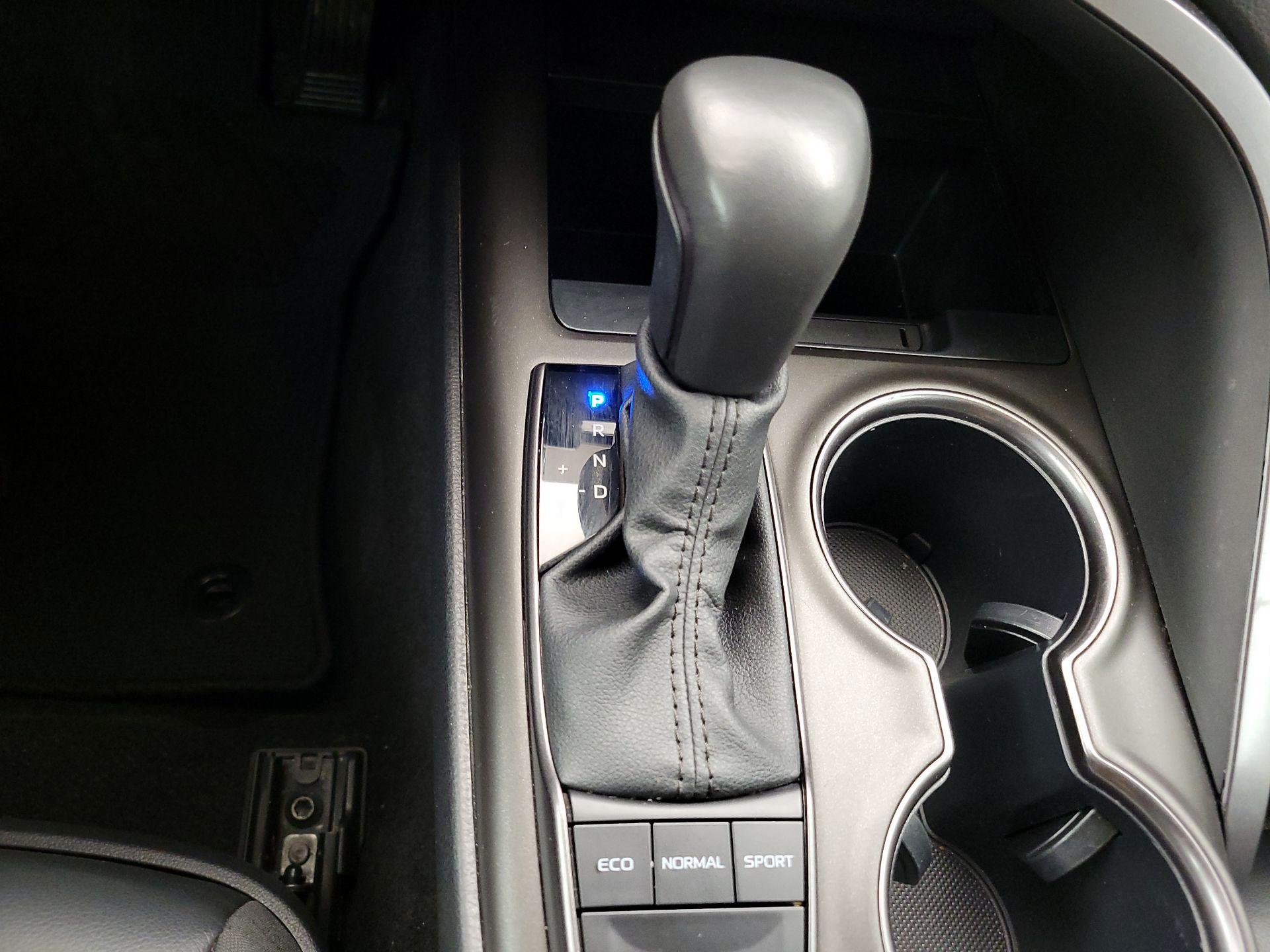 Thumbnail: 2024 Toyota Camry - 17
