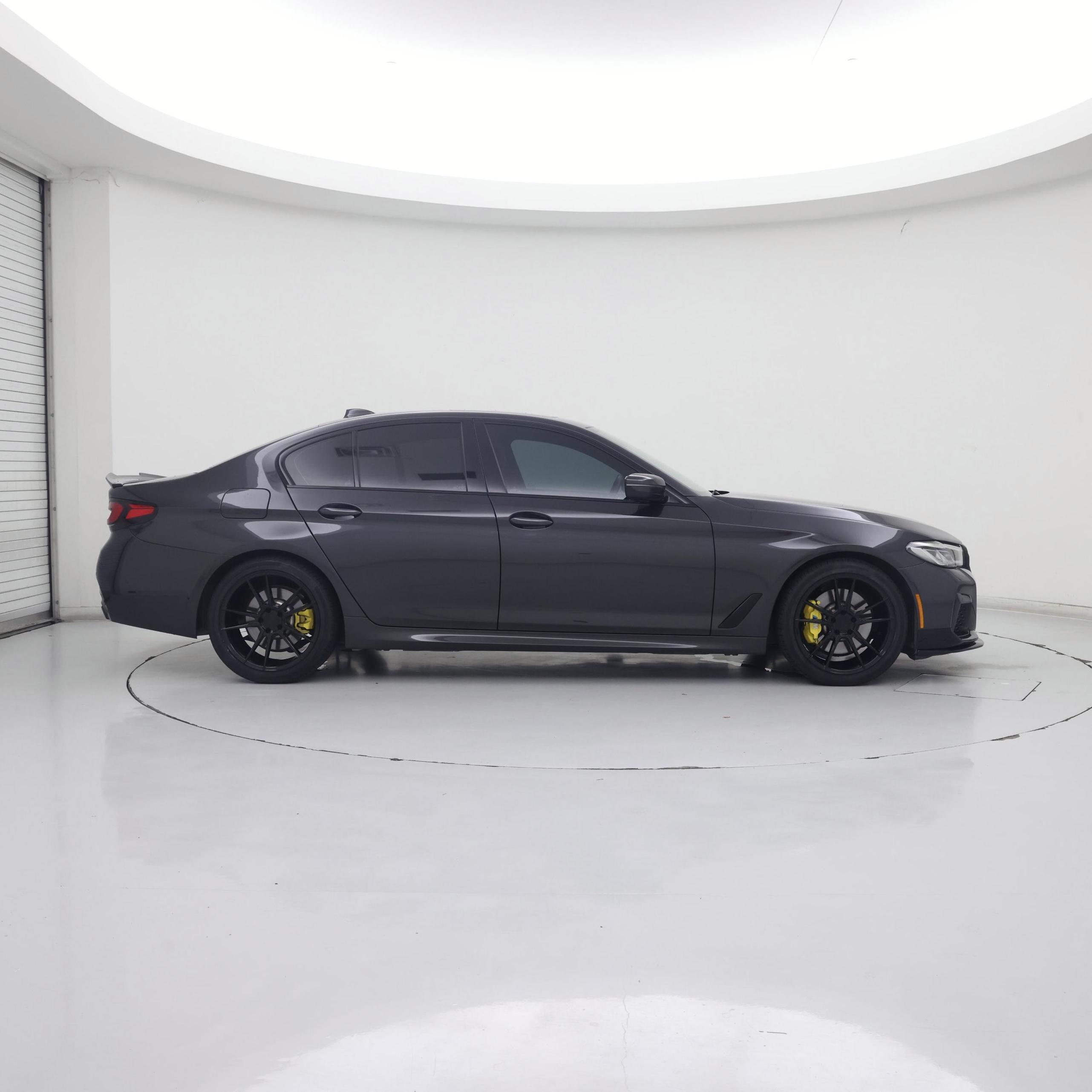 Thumbnail: 2022 BMW 5 Series - 7