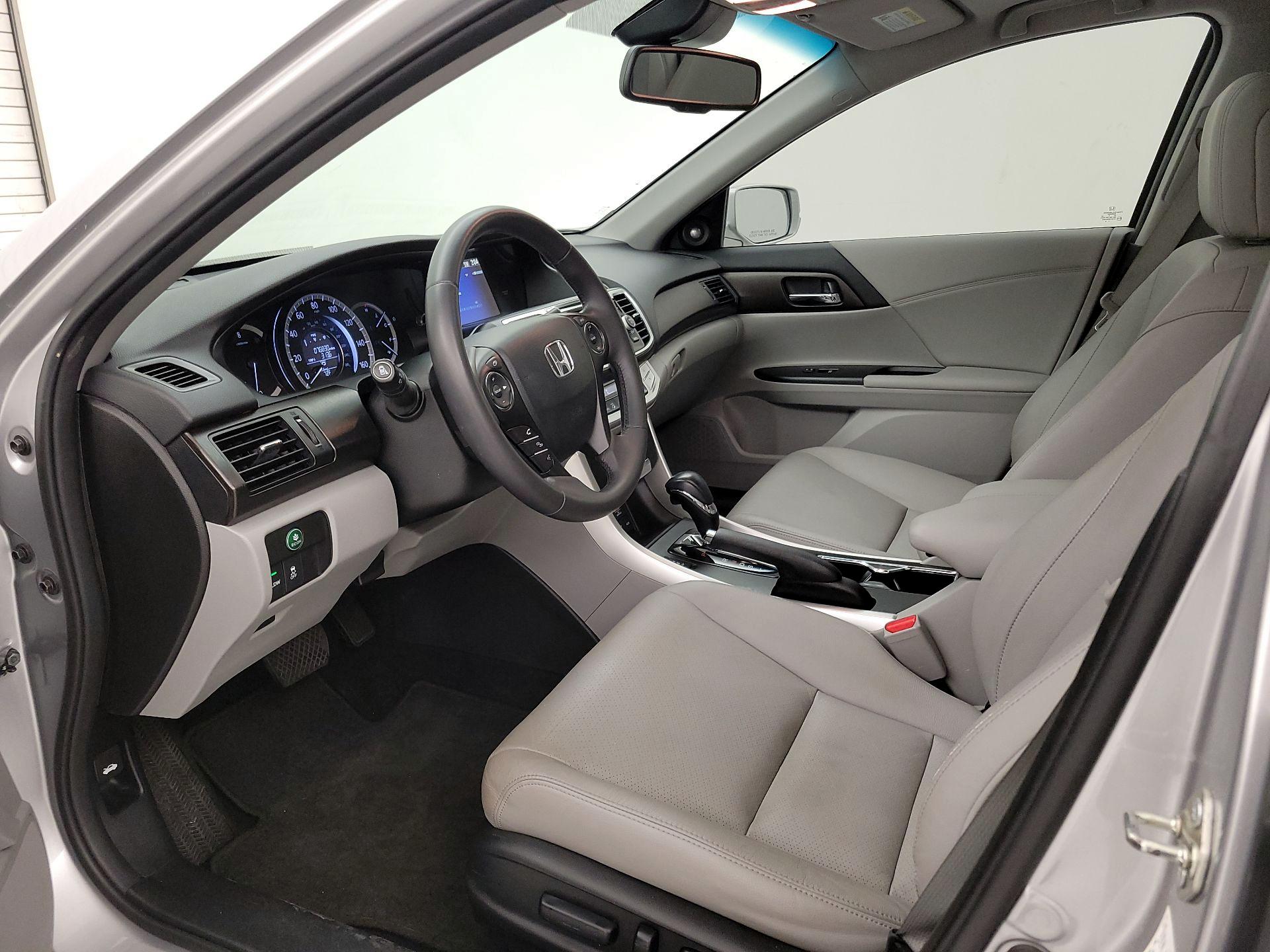 Thumbnail: 2015 Honda Accord - 11