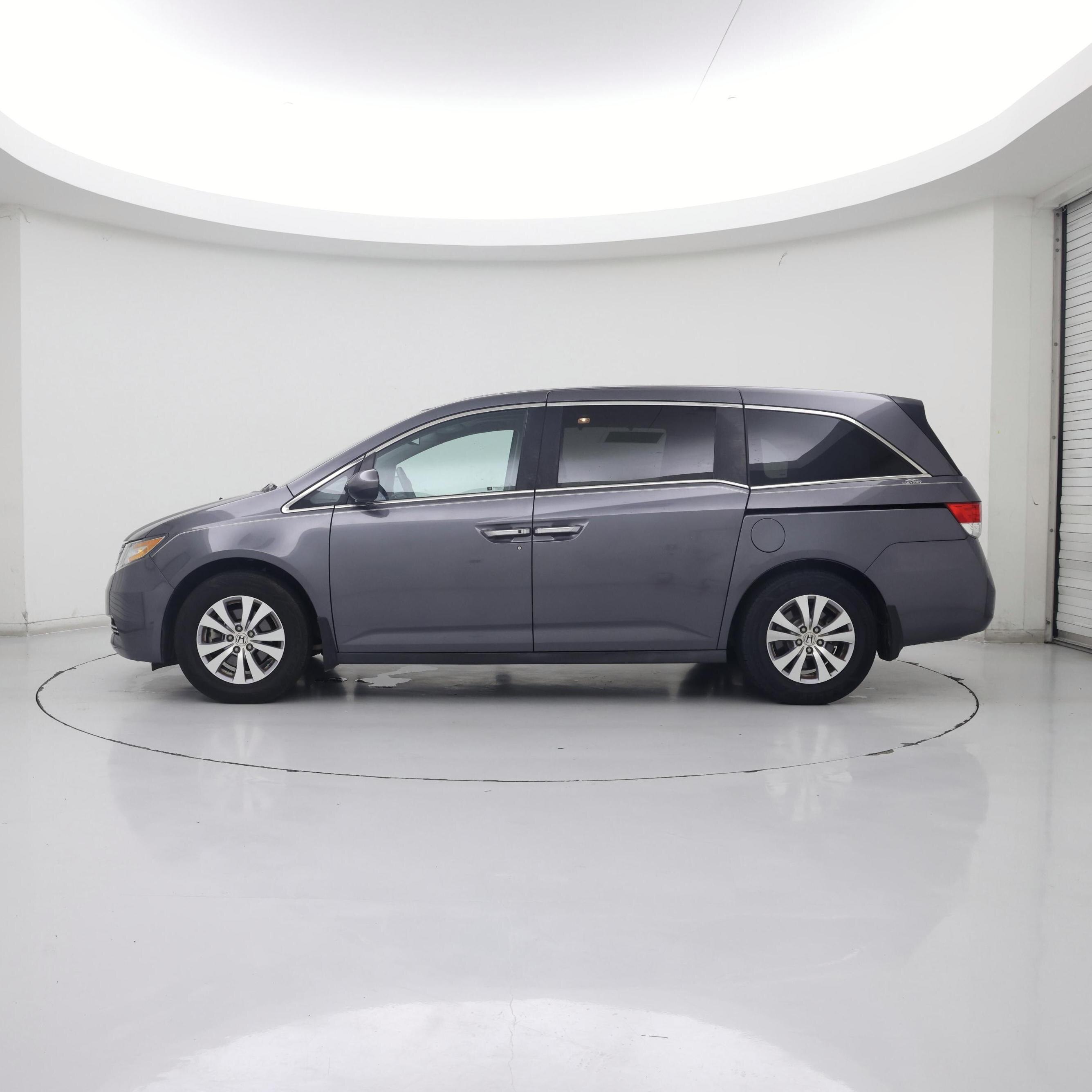 Thumbnail: 2017 Honda Odyssey - 3