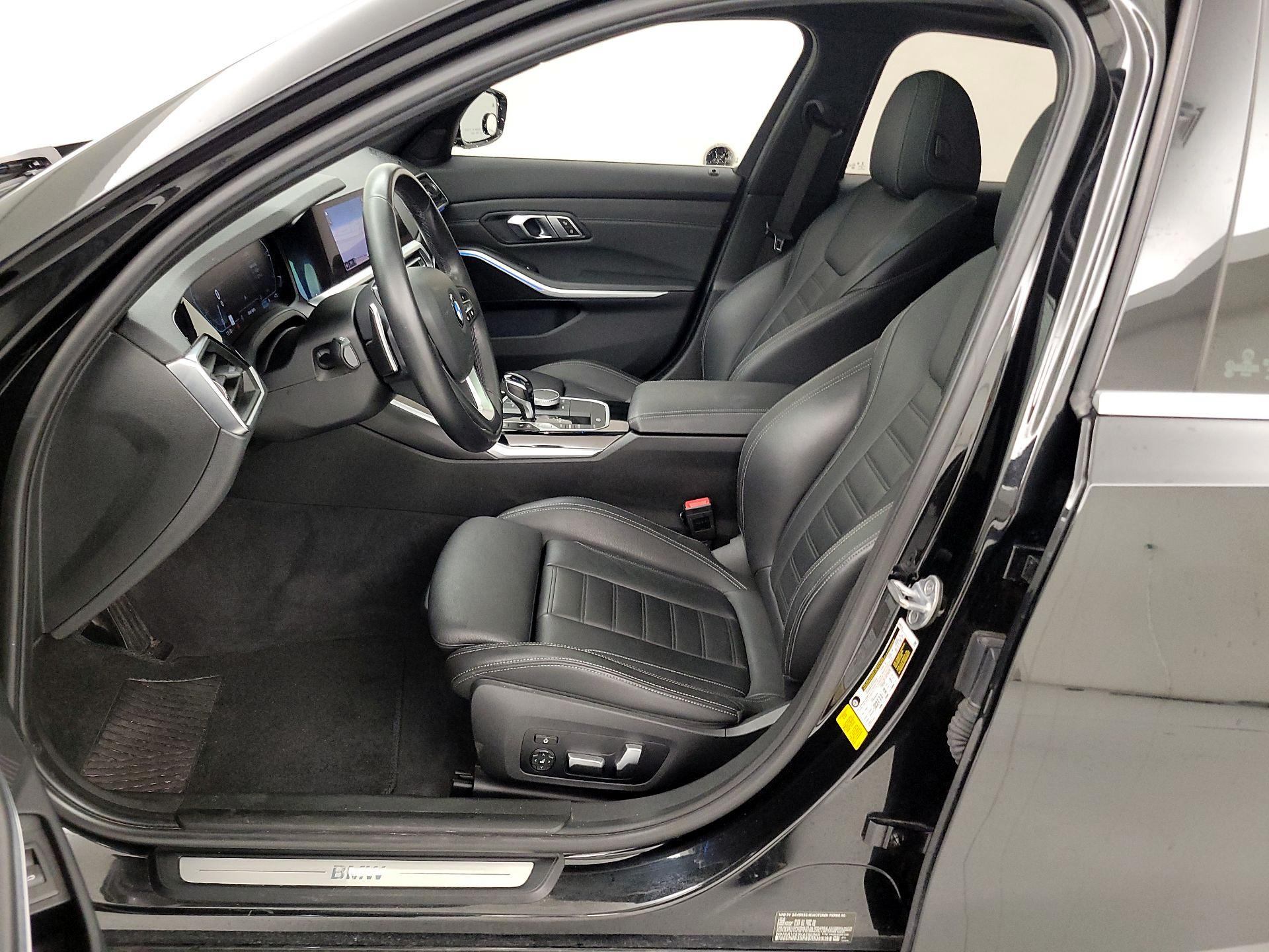 Thumbnail: 2019 BMW 3 Series - 11