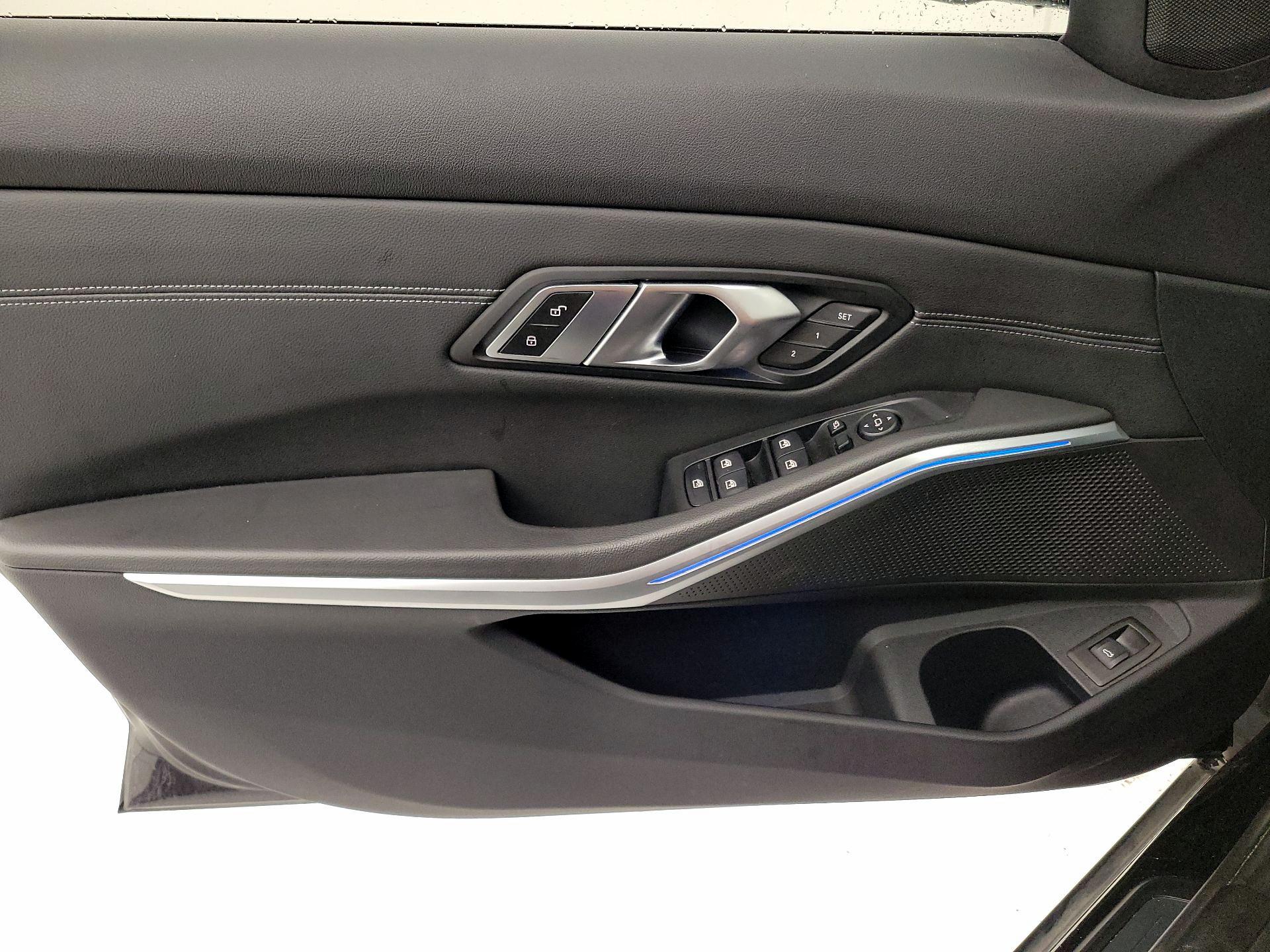 Thumbnail: 2019 BMW 3 Series - 12