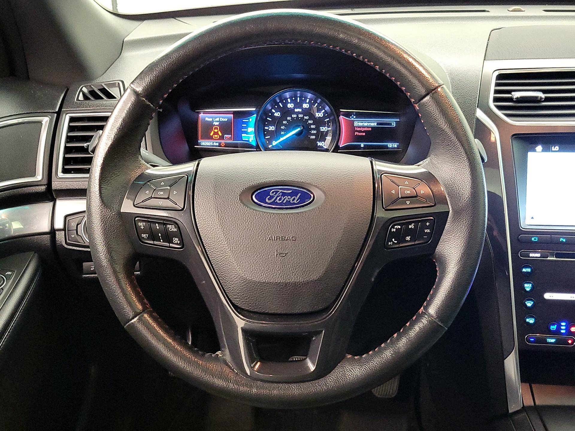 Thumbnail: 2017 Ford Explorer - 10