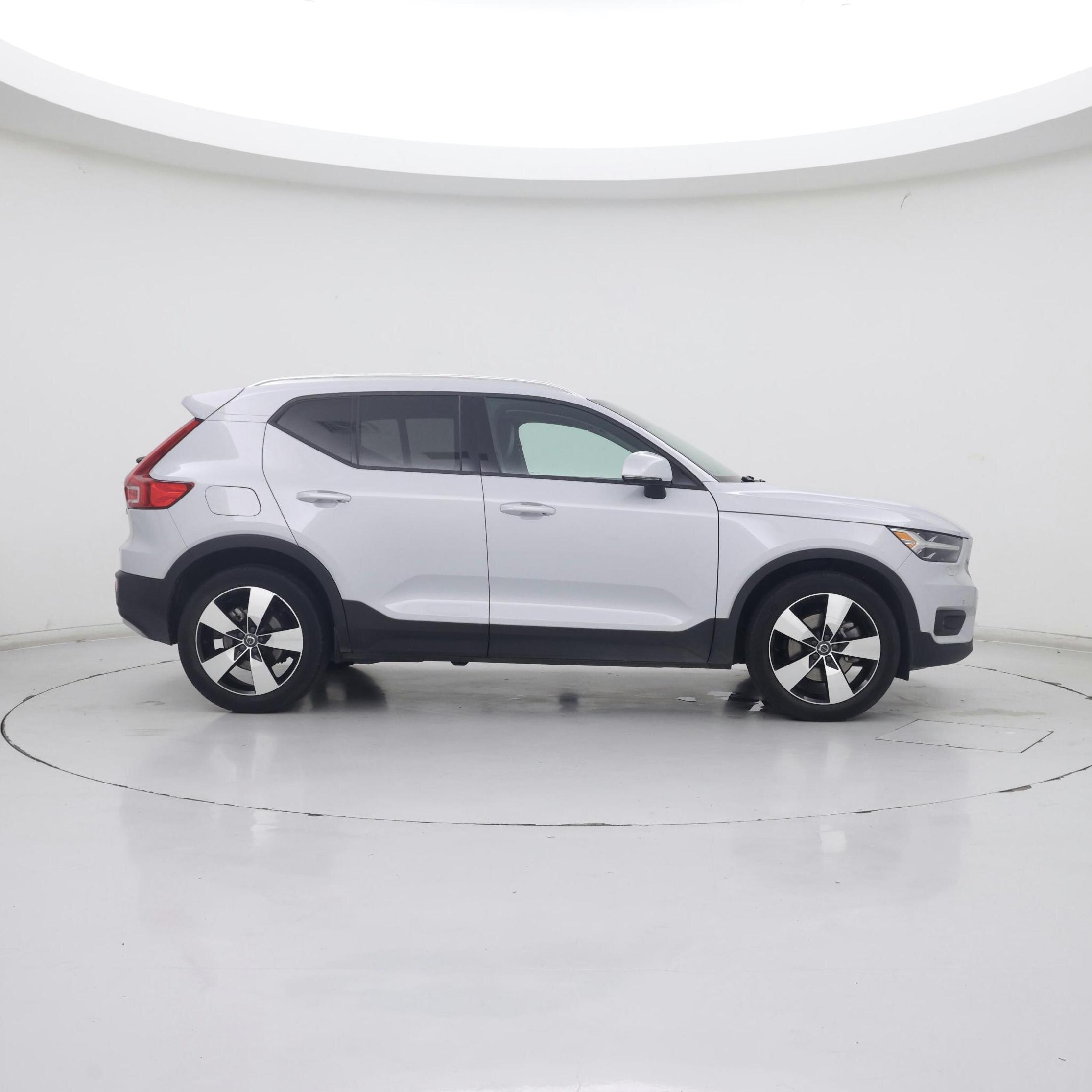 Thumbnail: 2020 Volvo XC40 - 7