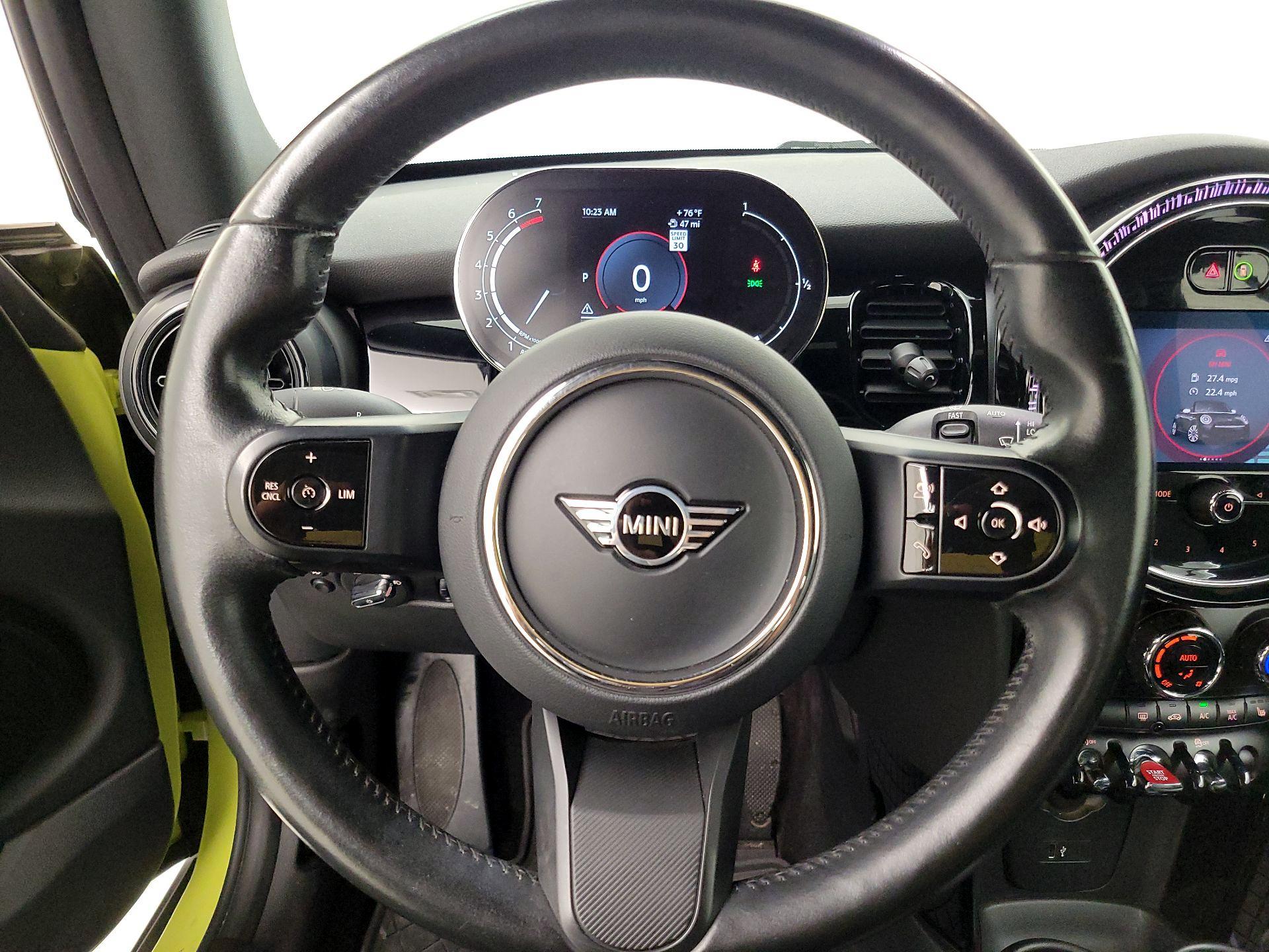 Thumbnail: 2022 MINI Cooper - 10