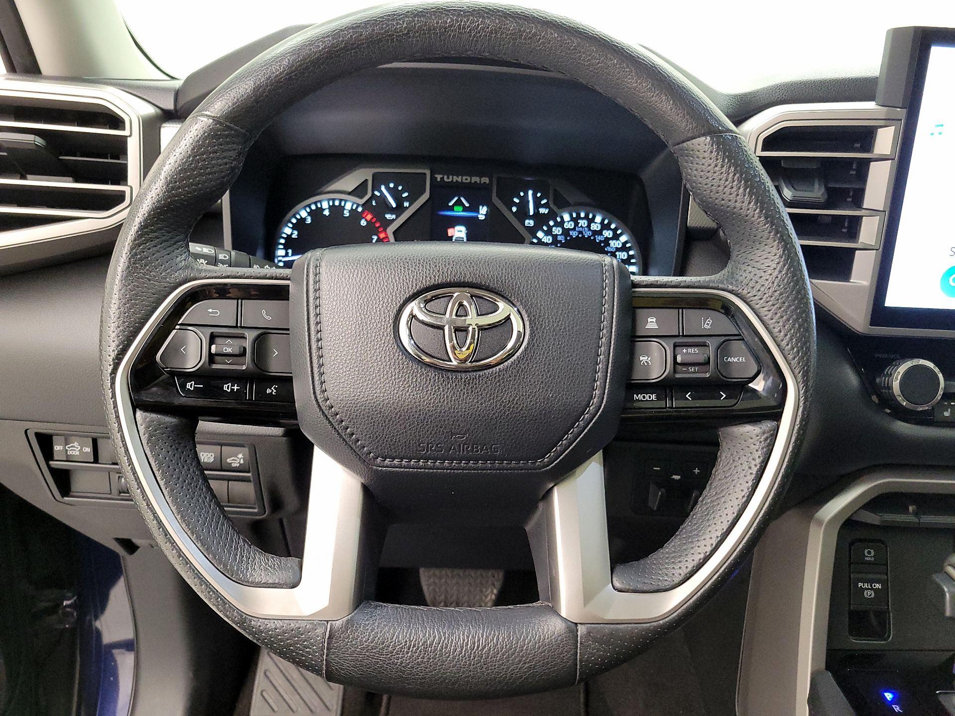 Thumbnail: 2022 Toyota Tundra - 10