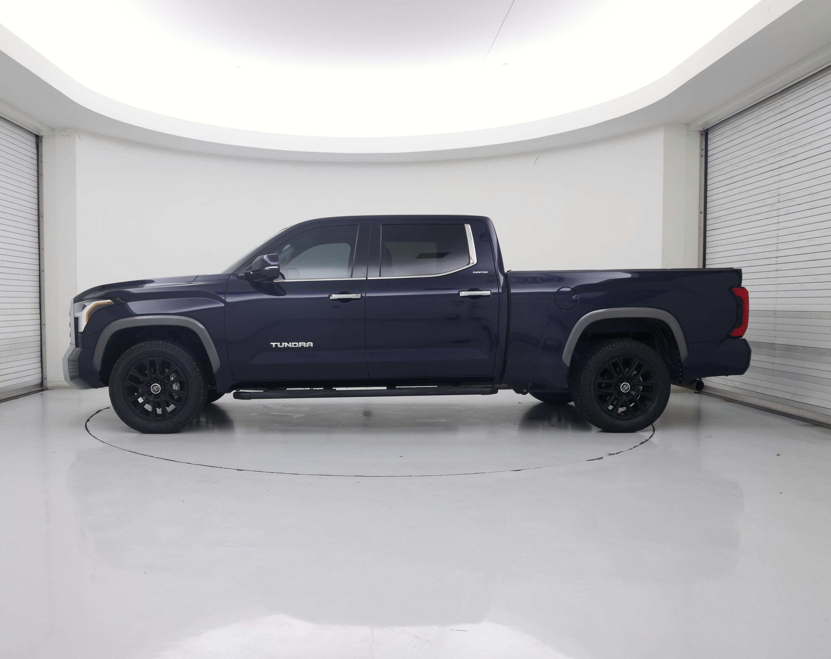 Thumbnail: 2022 Toyota Tundra - 3
