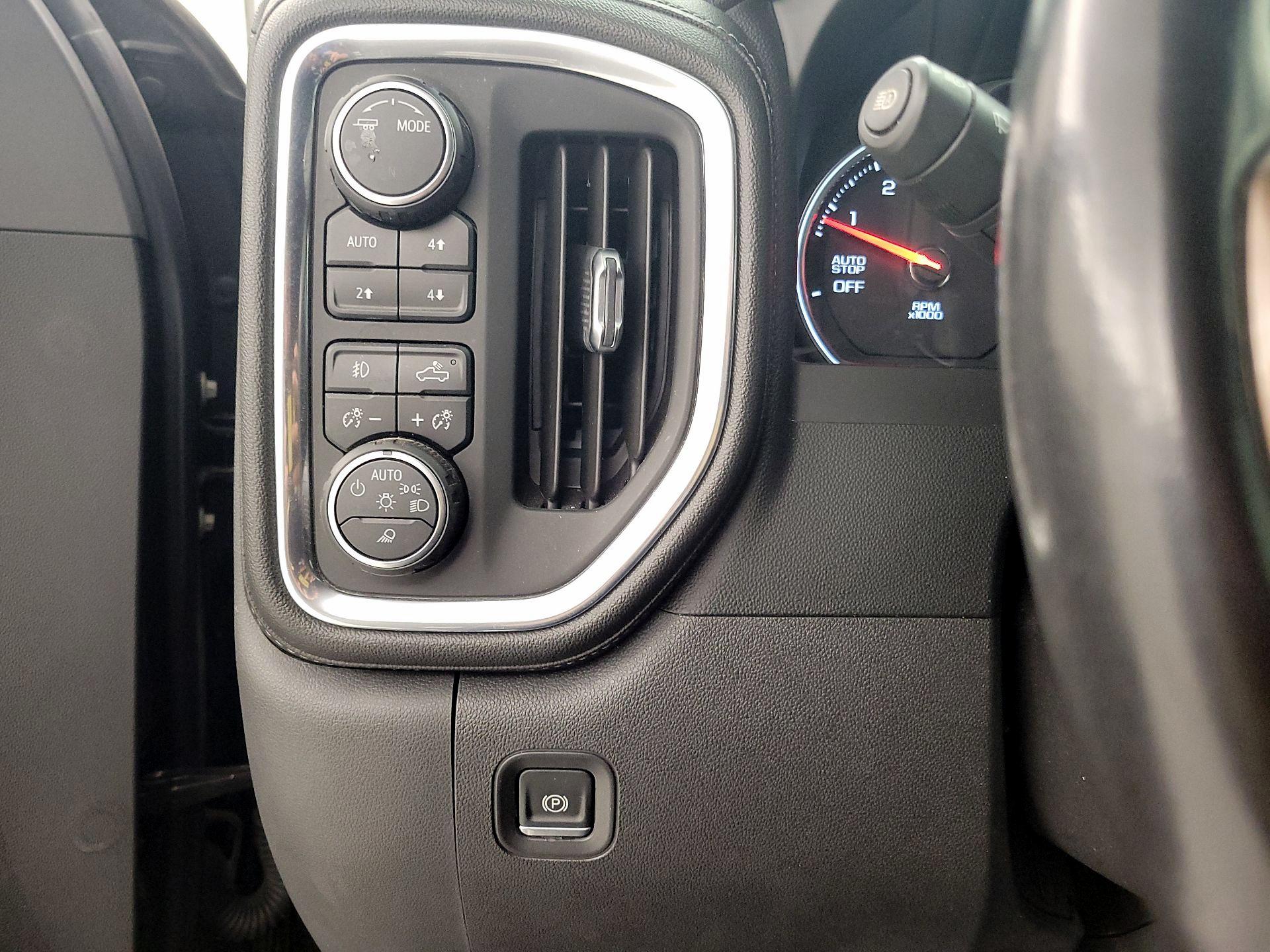Thumbnail: 2021 Chevrolet Silverado 1500 - 13
