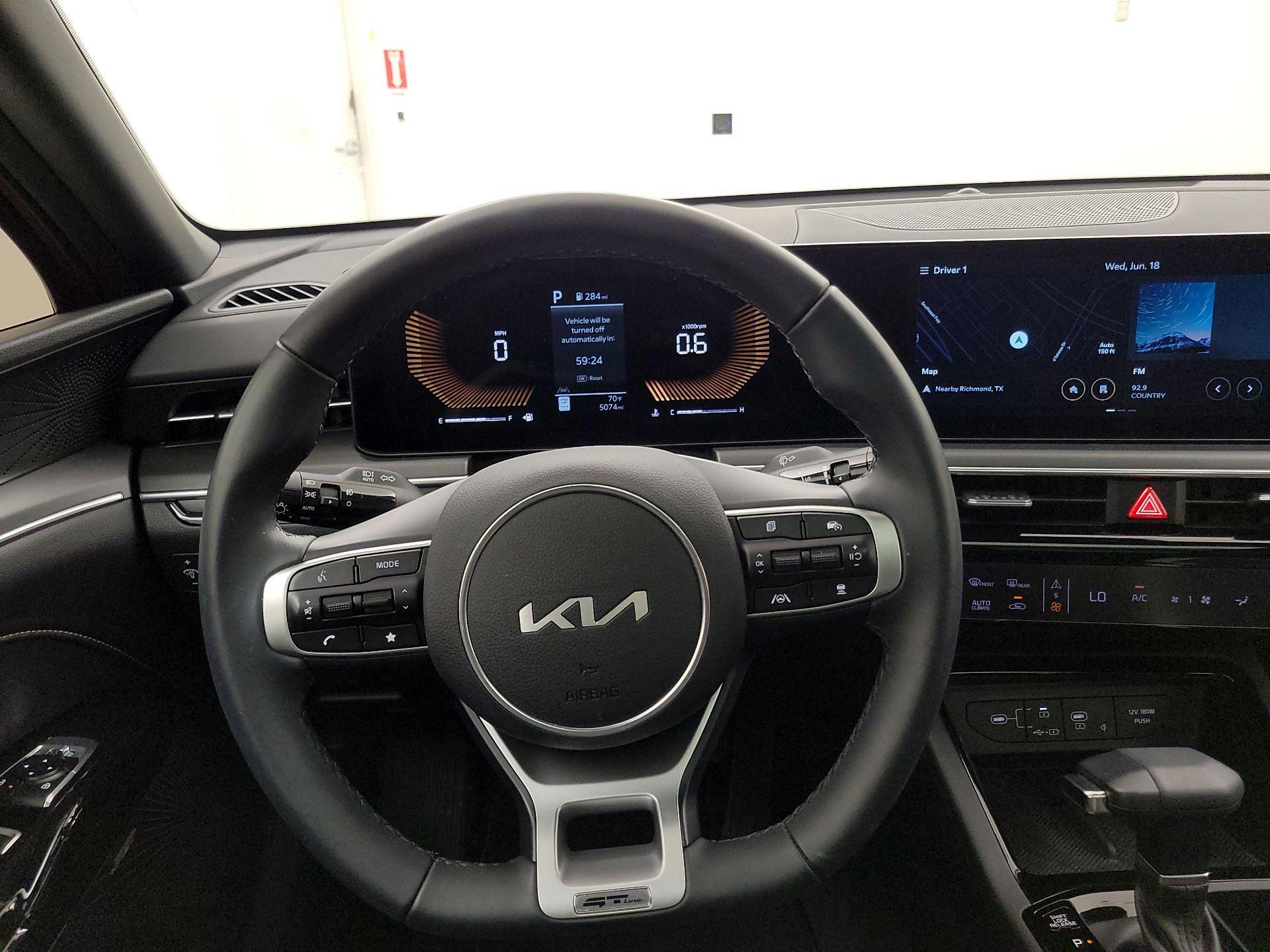 Thumbnail: 2025 Kia K5 - 10