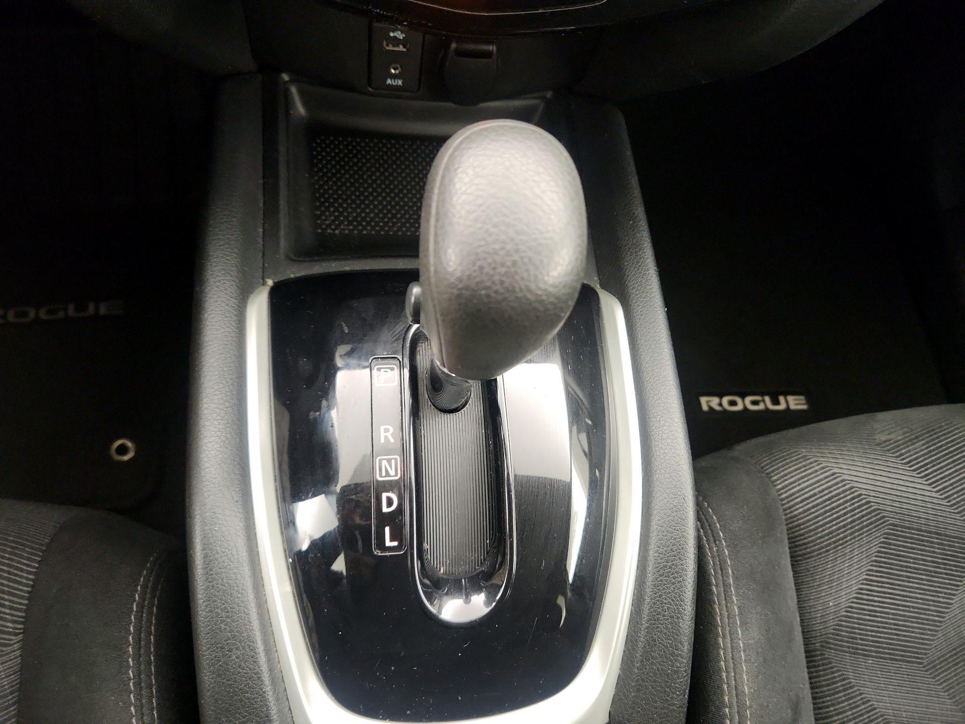 Thumbnail: 2014 Nissan Rogue - 18