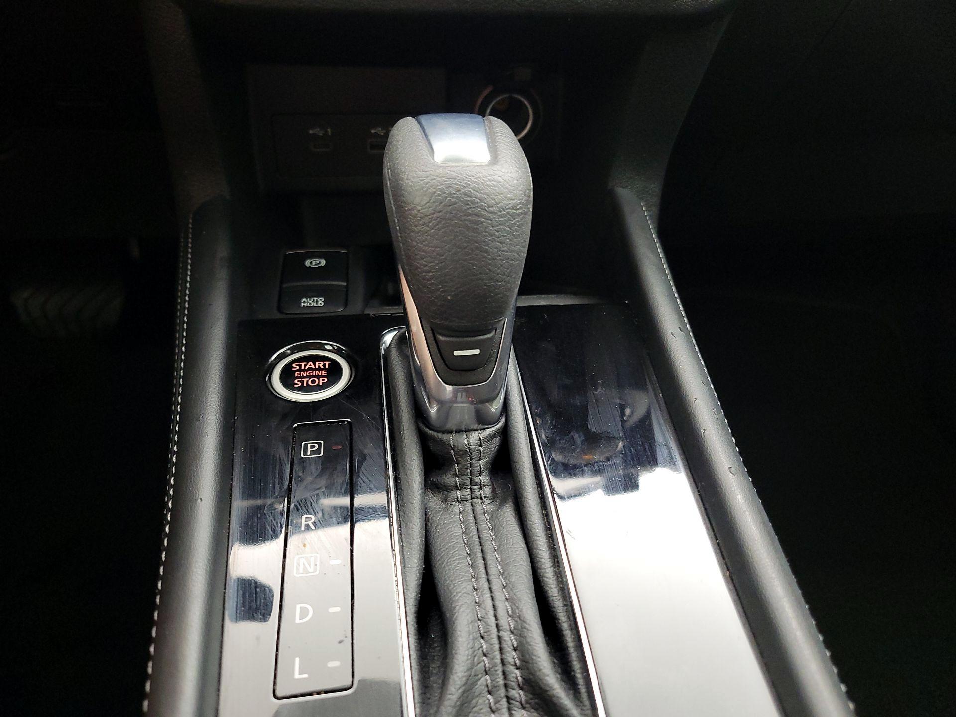 Thumbnail: 2021 Nissan Kicks - 17