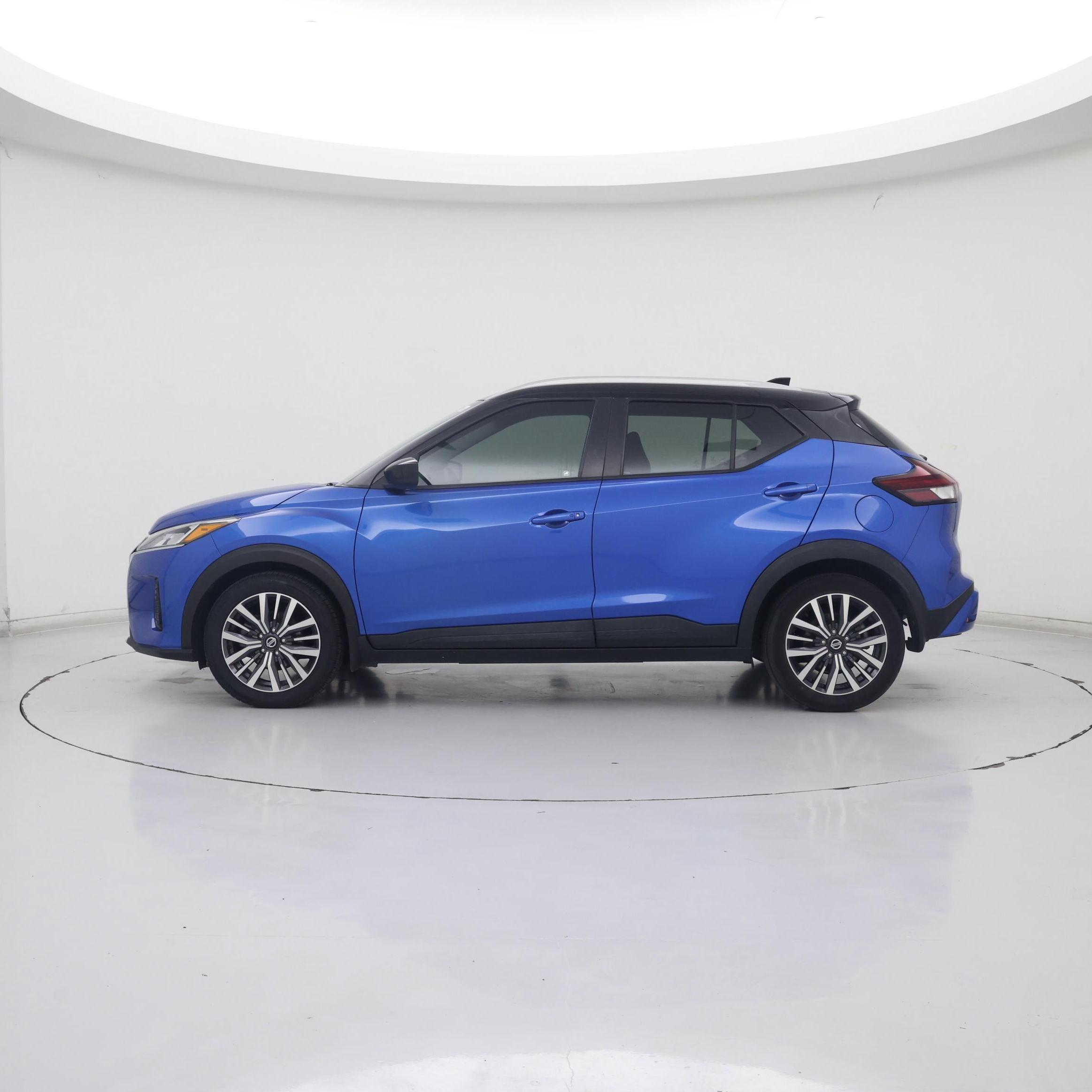 Thumbnail: 2021 Nissan Kicks - 3