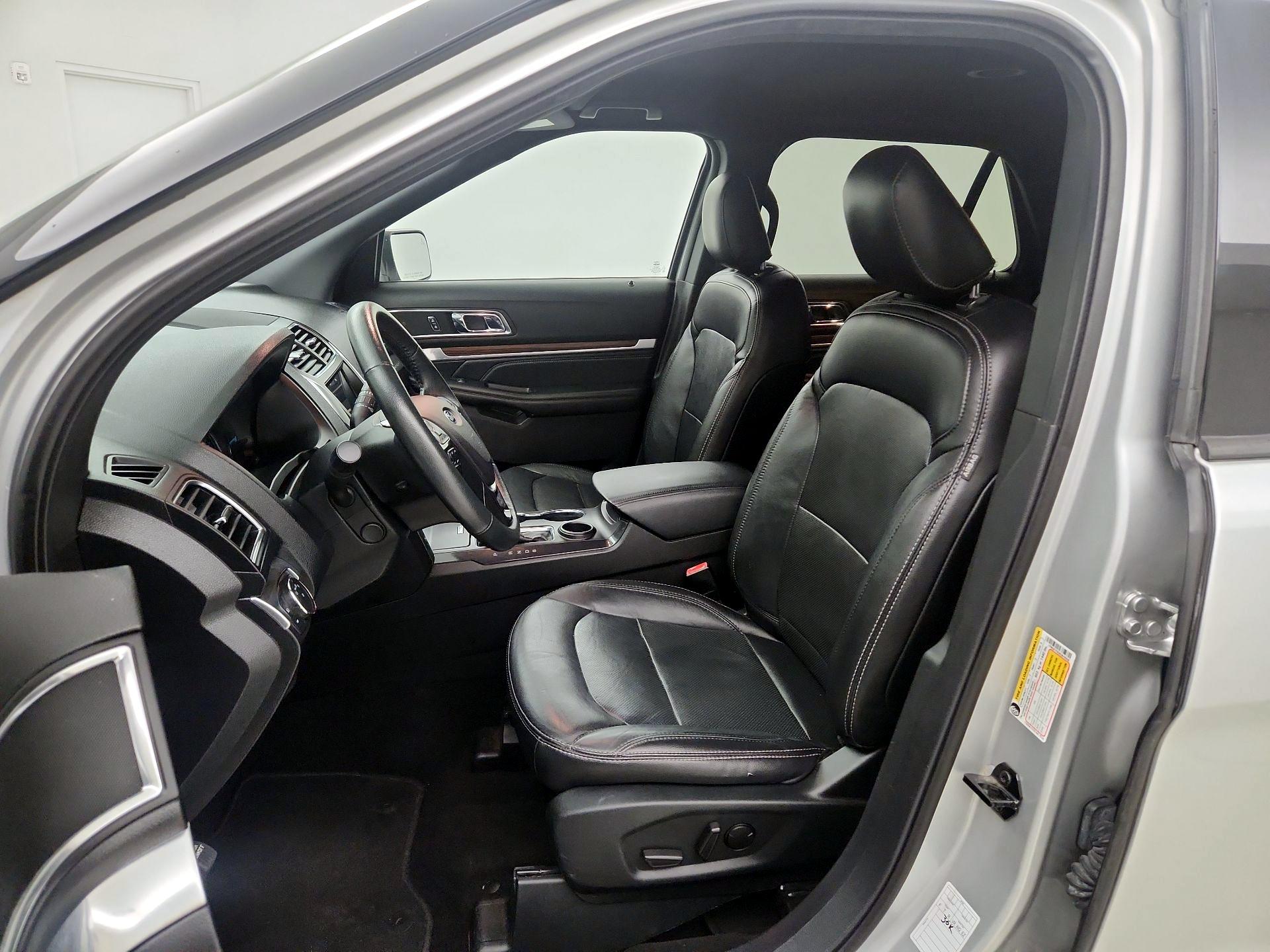 Thumbnail: 2019 Ford Explorer - 11