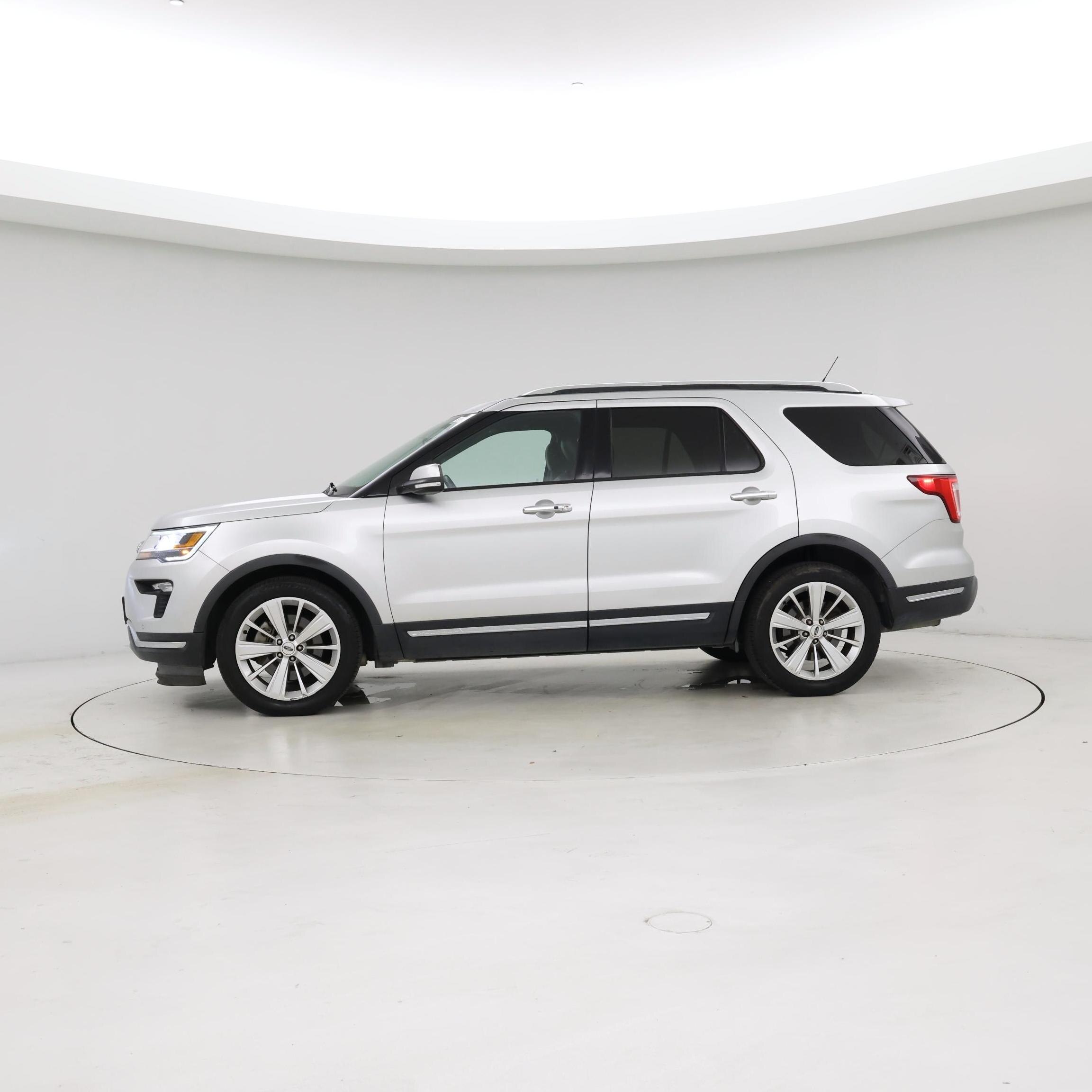 Thumbnail: 2019 Ford Explorer - 3